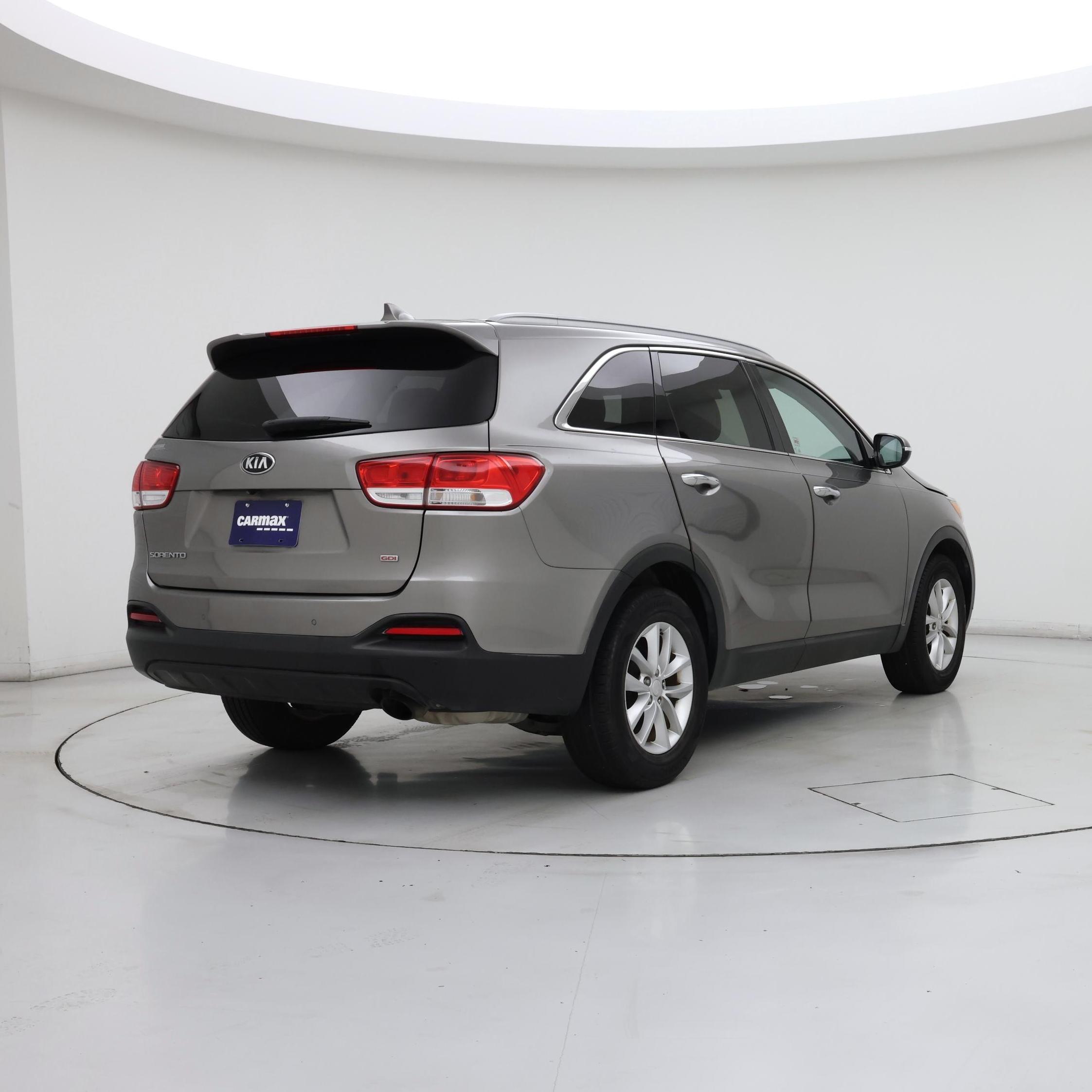 Thumbnail: 2016 Kia Sorento - 8