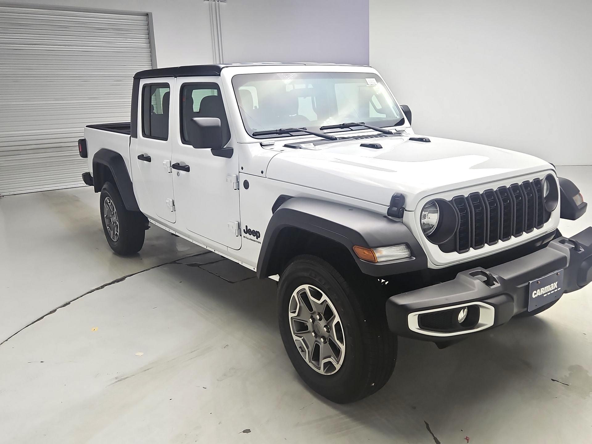 Thumbnail: 2024 Jeep Gladiator - 1