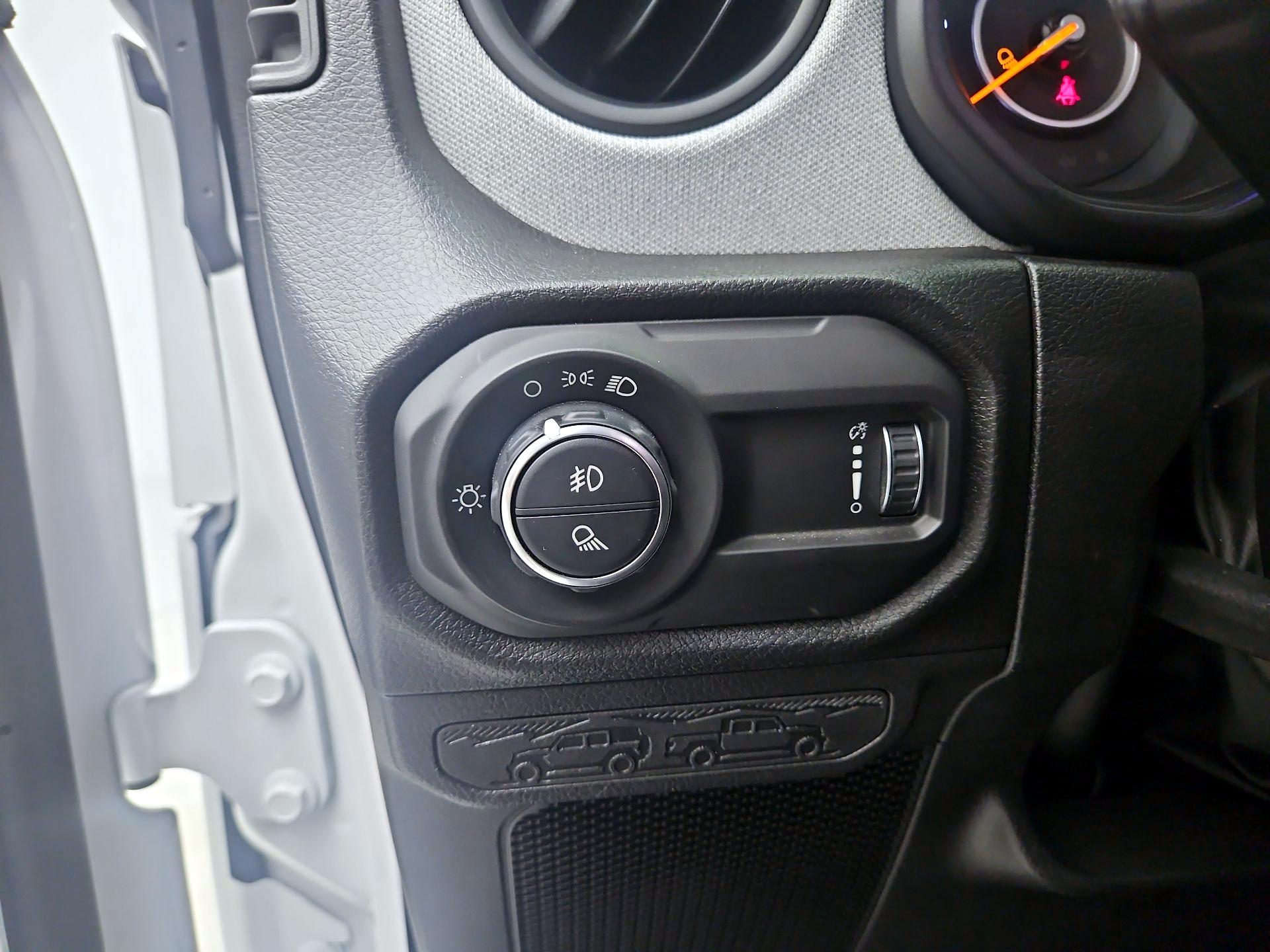 Thumbnail: 2024 Jeep Gladiator - 11