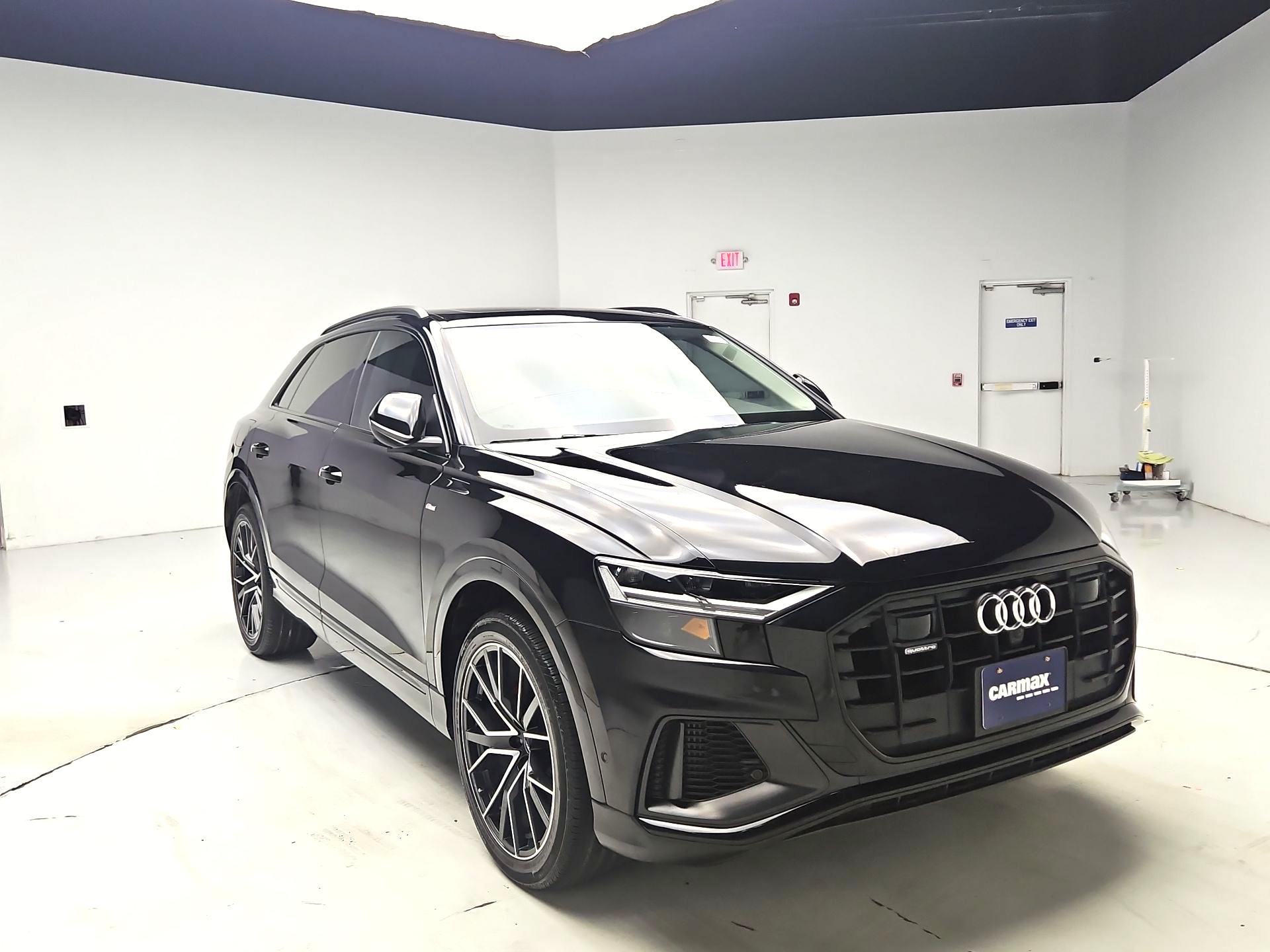 Thumbnail: 2020 Audi Q8 - 1