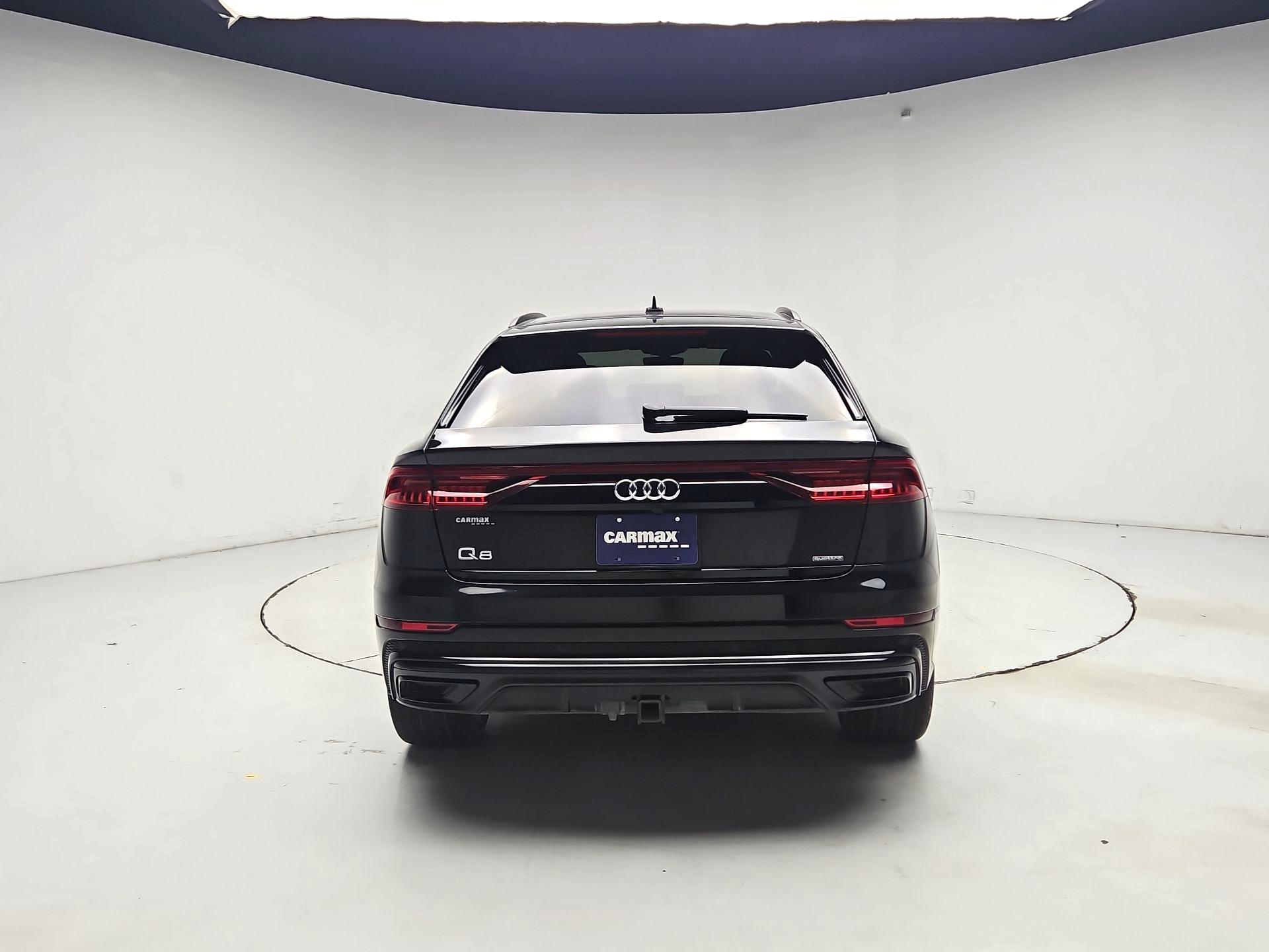Thumbnail: 2020 Audi Q8 - 6