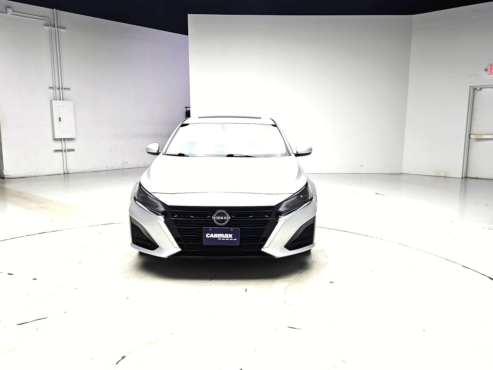 Thumbnail: 2023 Nissan Altima - 2