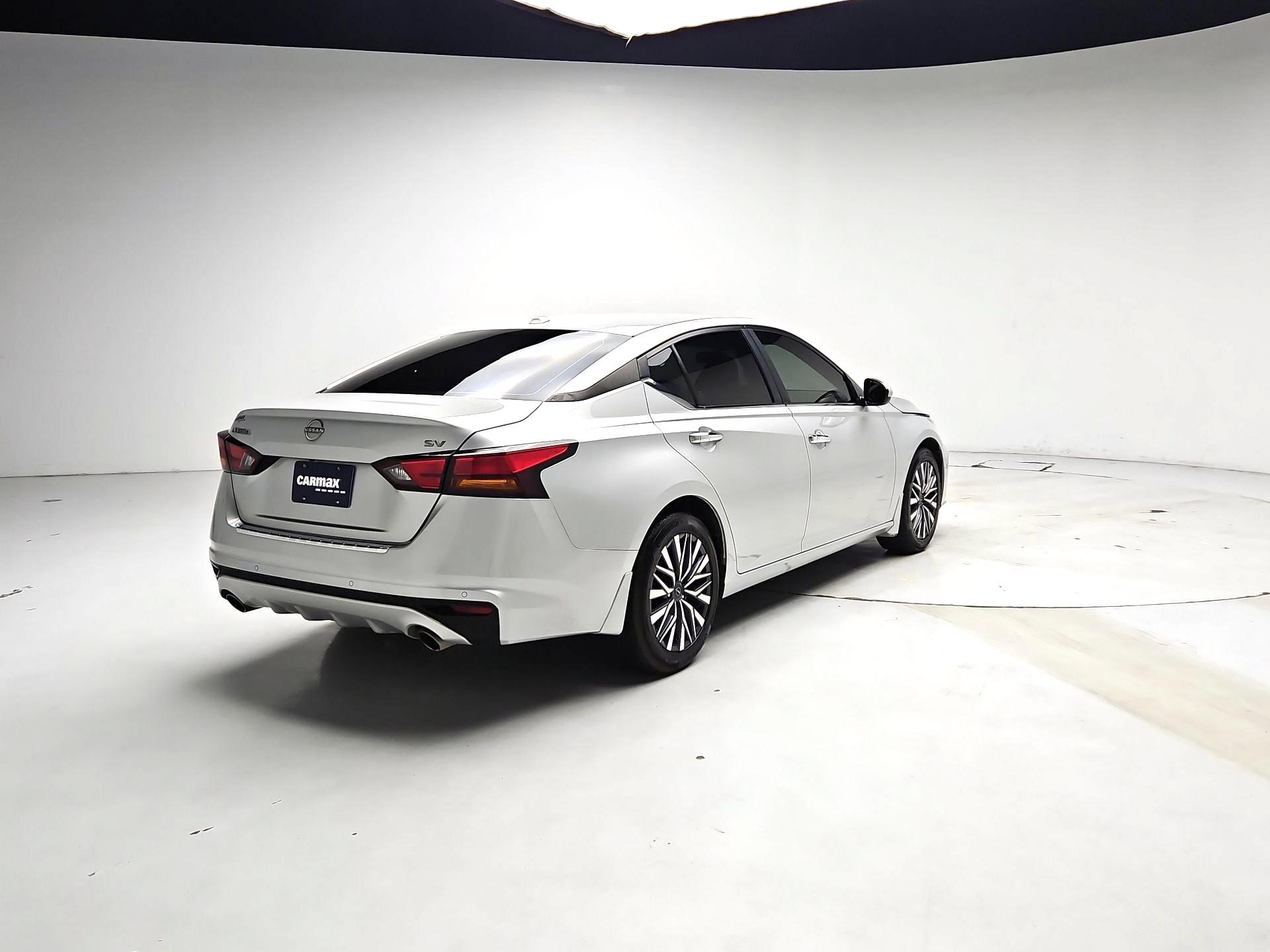 Thumbnail: 2023 Nissan Altima - 5