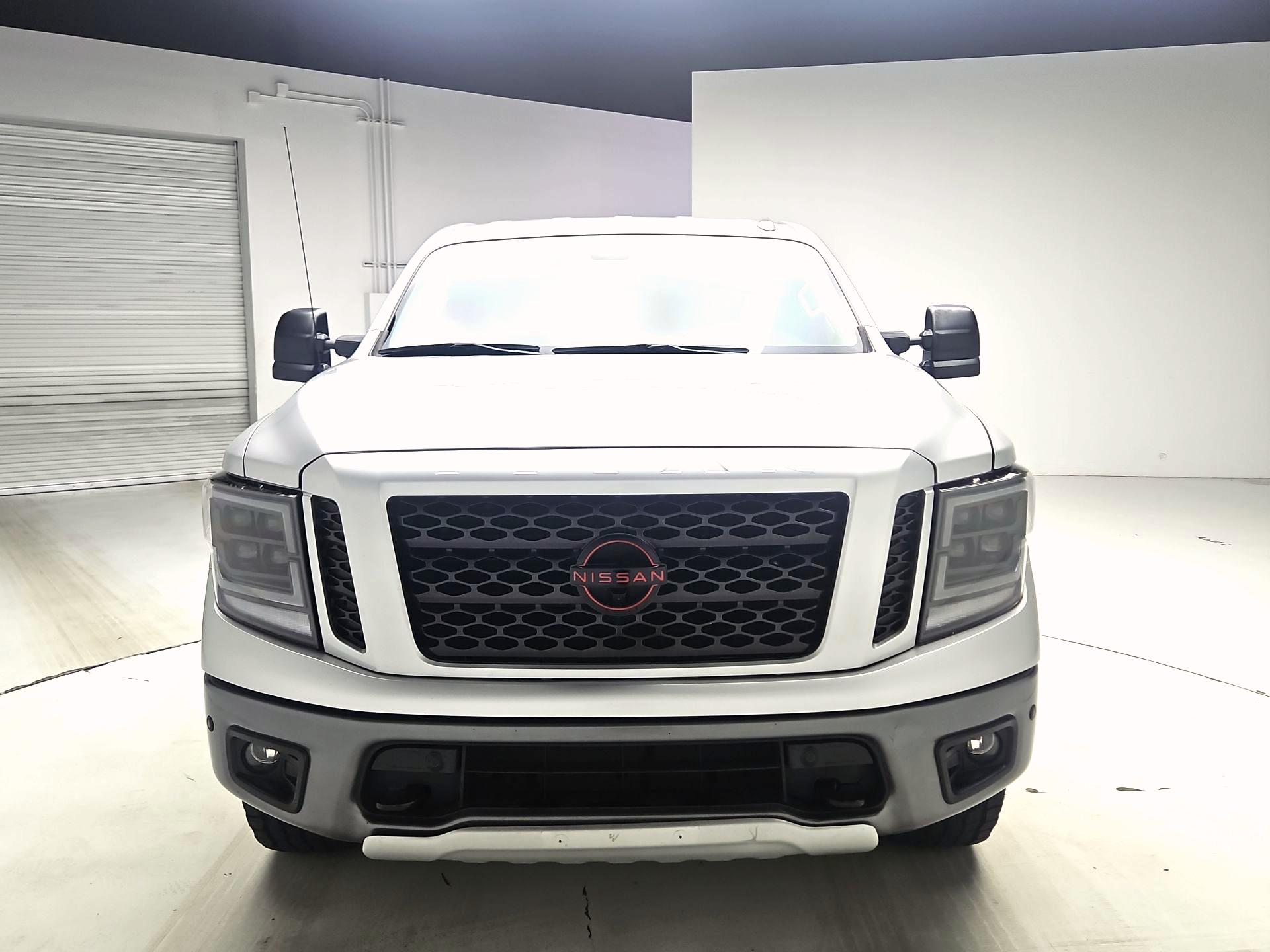 Thumbnail: 2018 Nissan Titan - 2