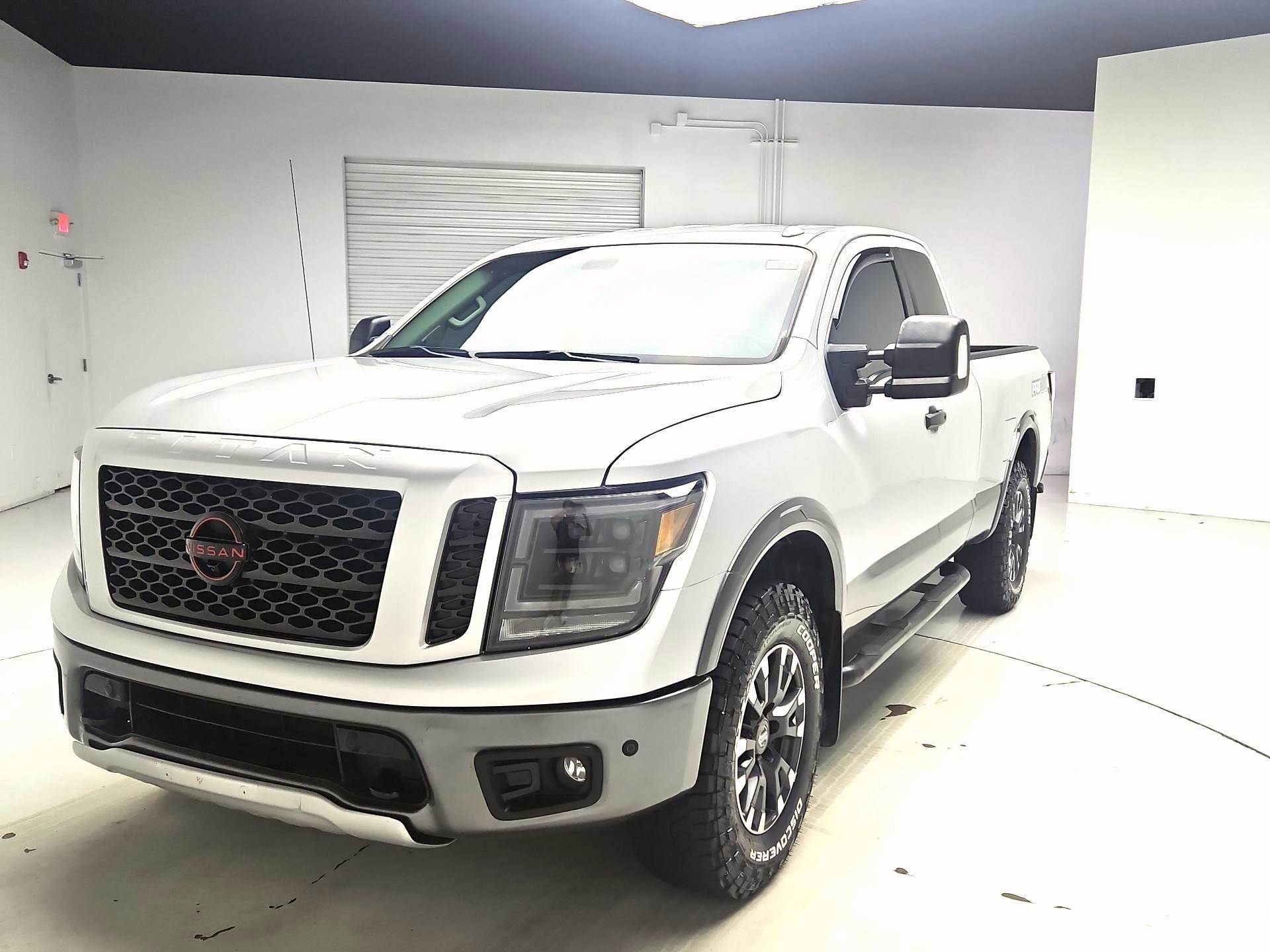 Thumbnail: 2018 Nissan Titan - 3
