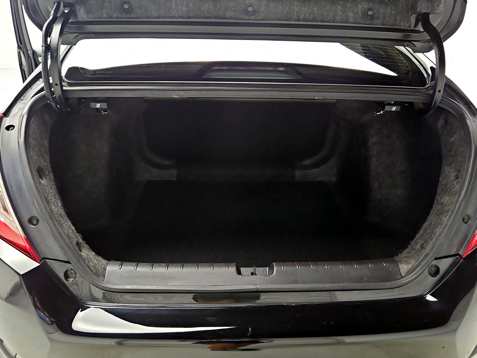Thumbnail: 2016 Honda Civic - 18