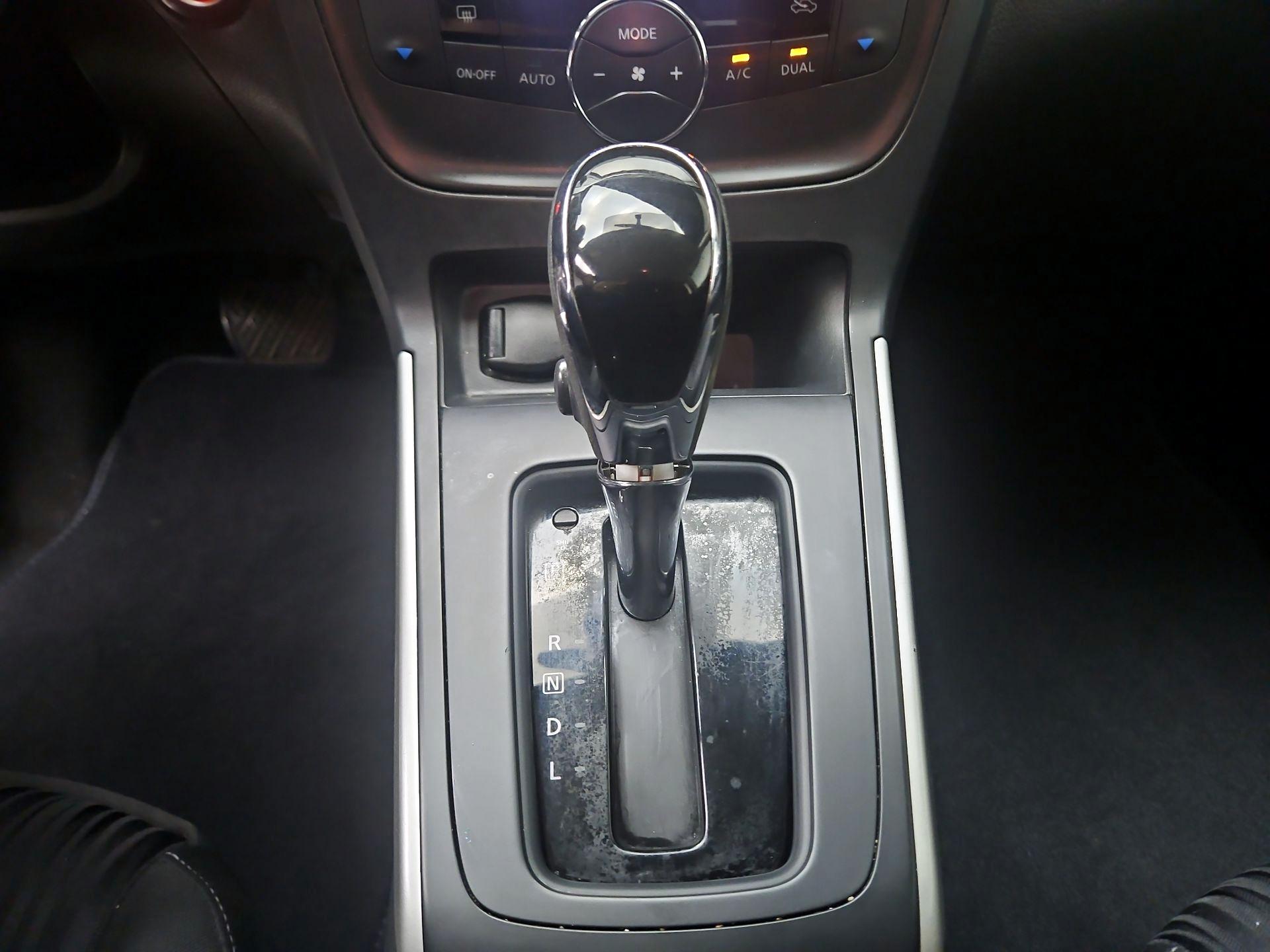 Thumbnail: 2019 Nissan Sentra - 15