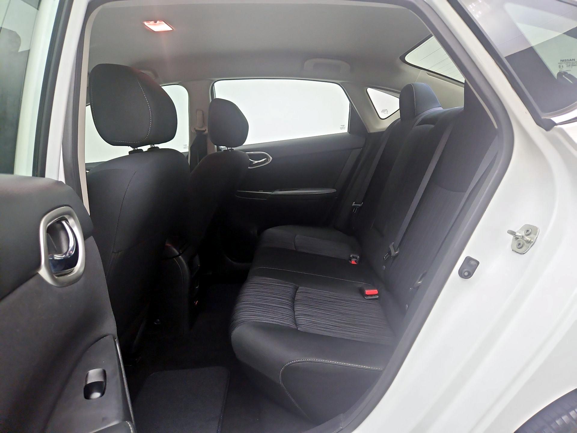 Thumbnail: 2019 Nissan Sentra - 17