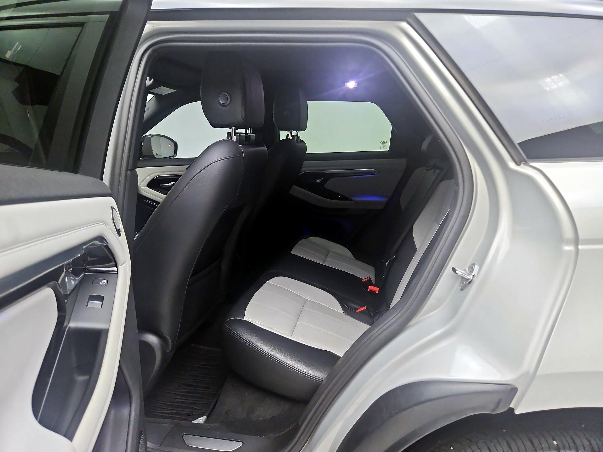 Thumbnail: 2020 Land Rover Range Rover Evoque - 19