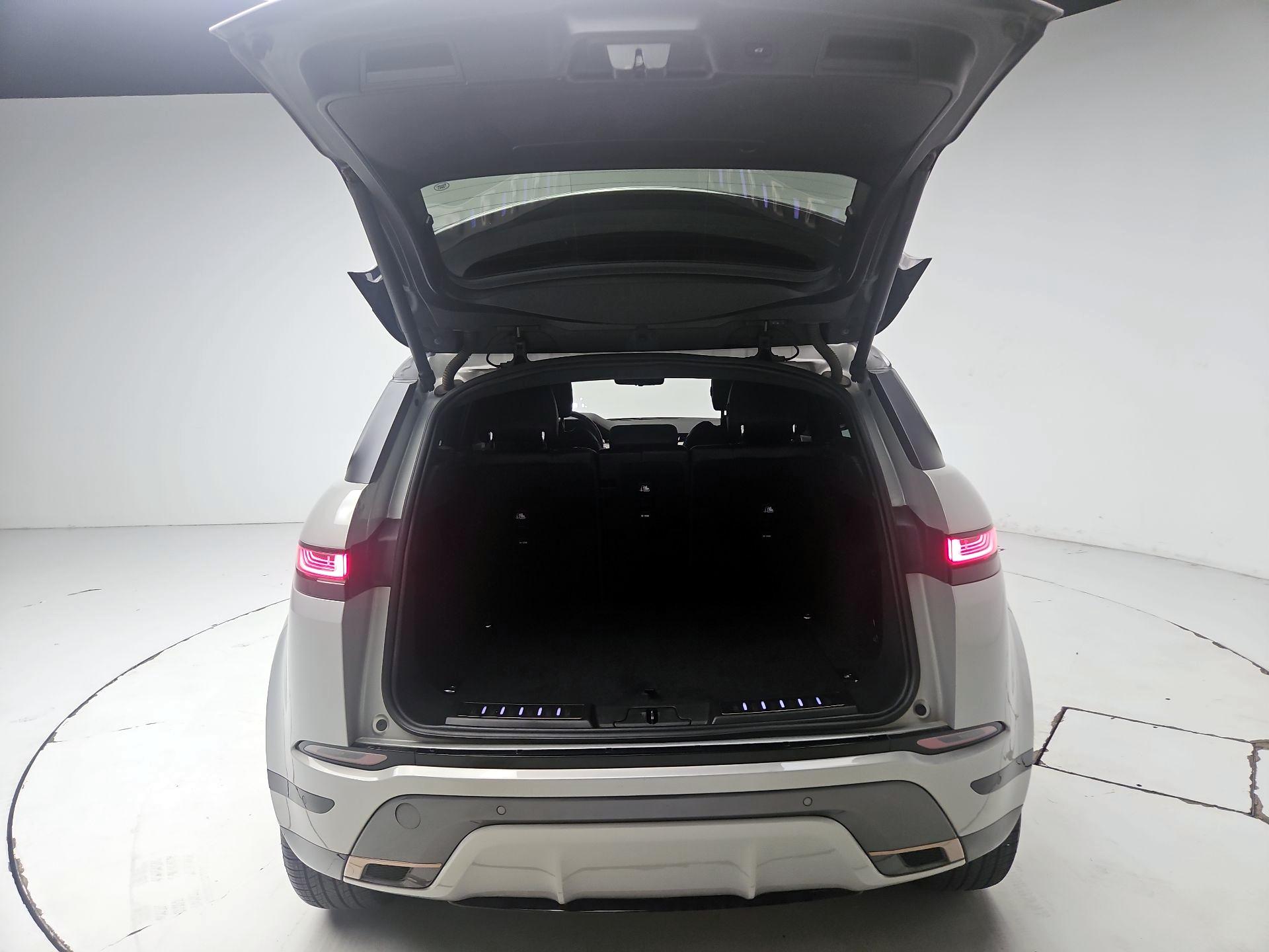 Thumbnail: 2020 Land Rover Range Rover Evoque - 20