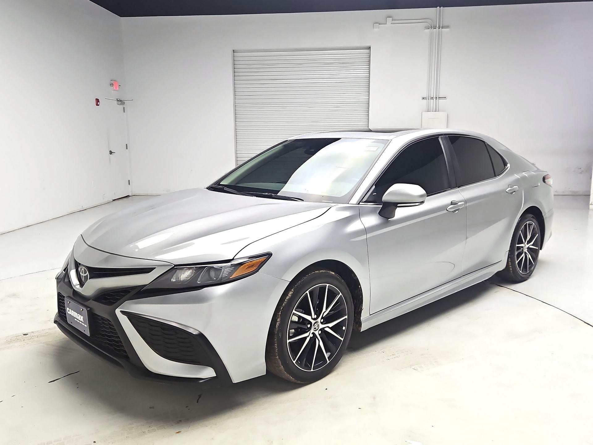 Thumbnail: 2024 Toyota Camry - 3