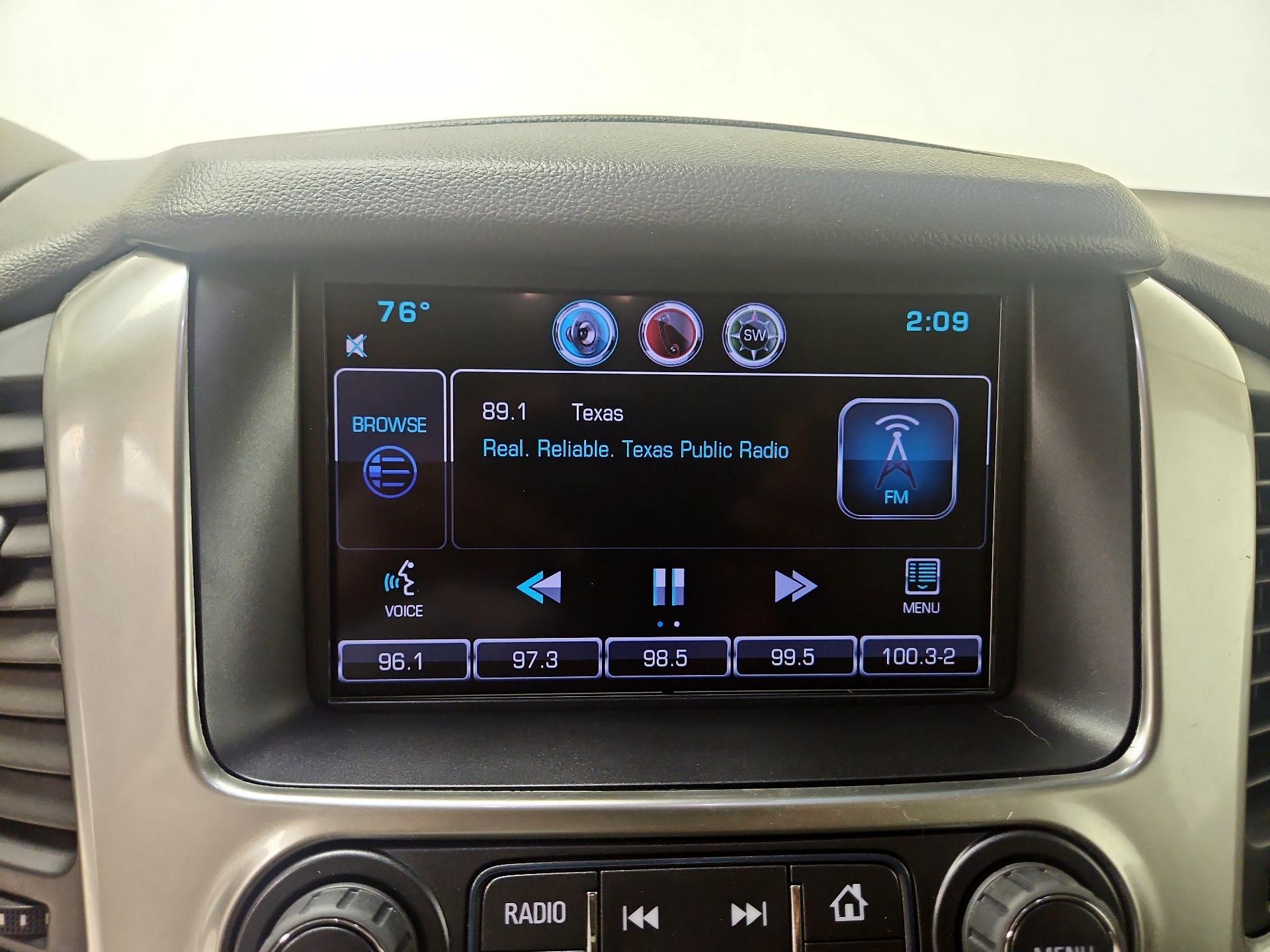 Thumbnail: 2015 Chevrolet Tahoe - 14