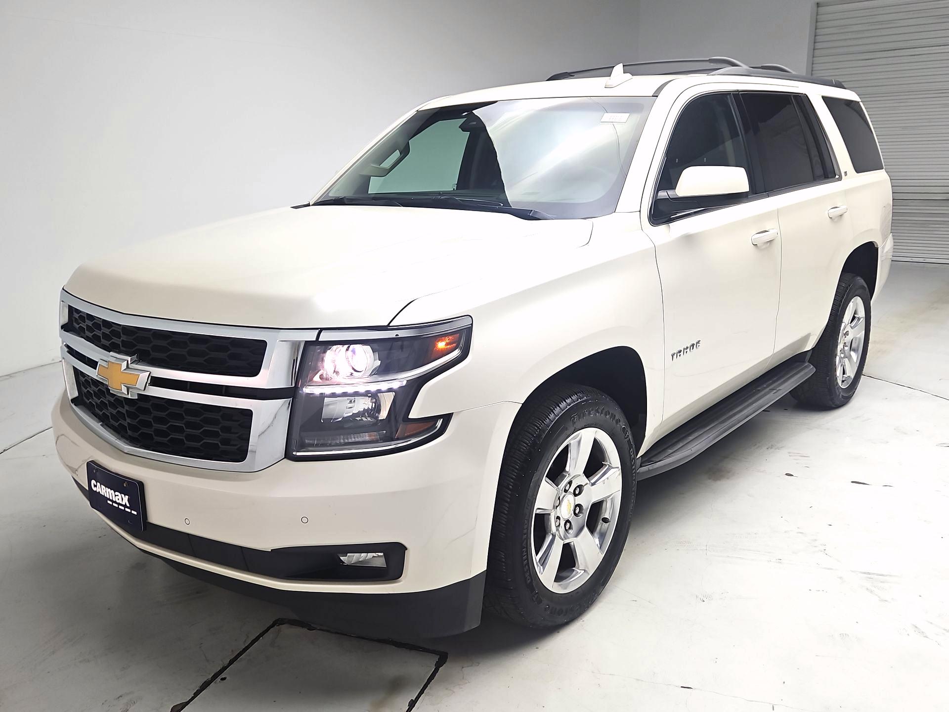 Thumbnail: 2015 Chevrolet Tahoe - 3