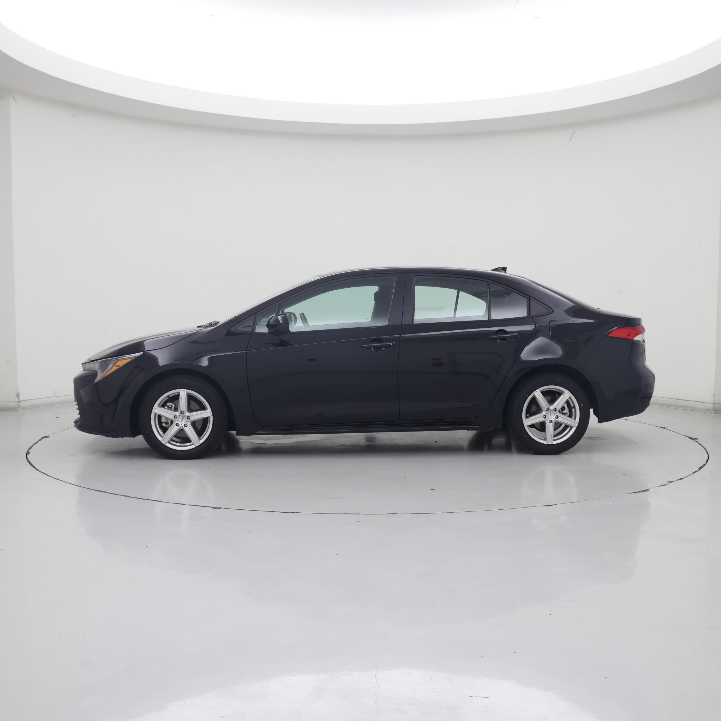 Thumbnail: 2024 Toyota Corolla - 3