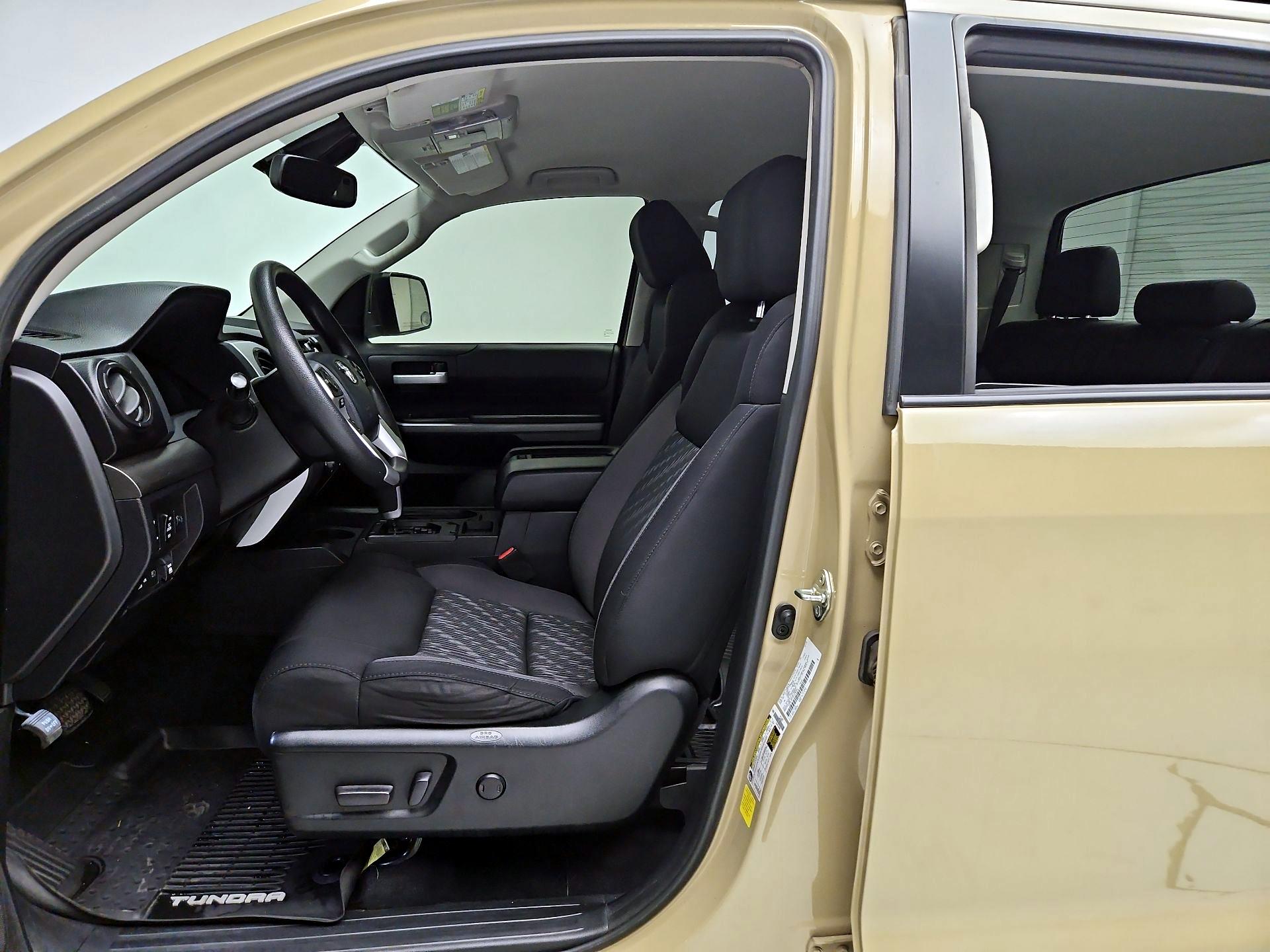 Thumbnail: 2020 Toyota Tundra - 9