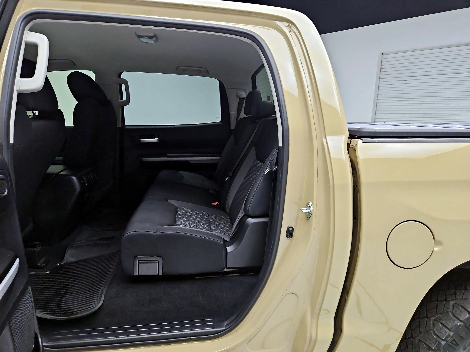 Thumbnail: 2020 Toyota Tundra - 17