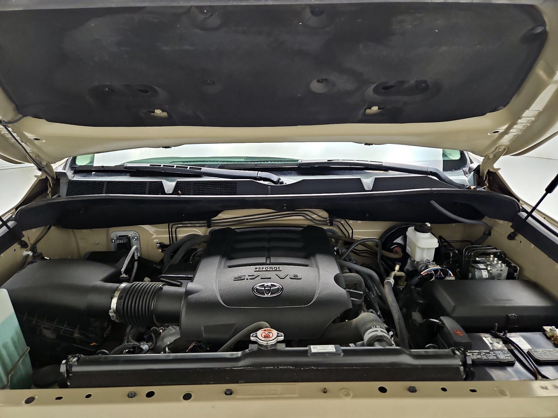 Thumbnail: 2020 Toyota Tundra - 19