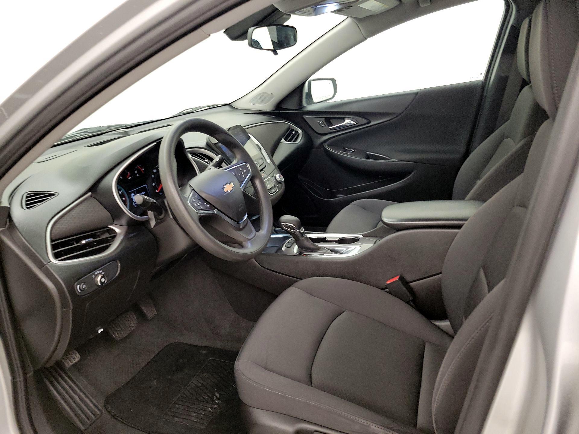 Thumbnail: 2021 Chevrolet Malibu - 11