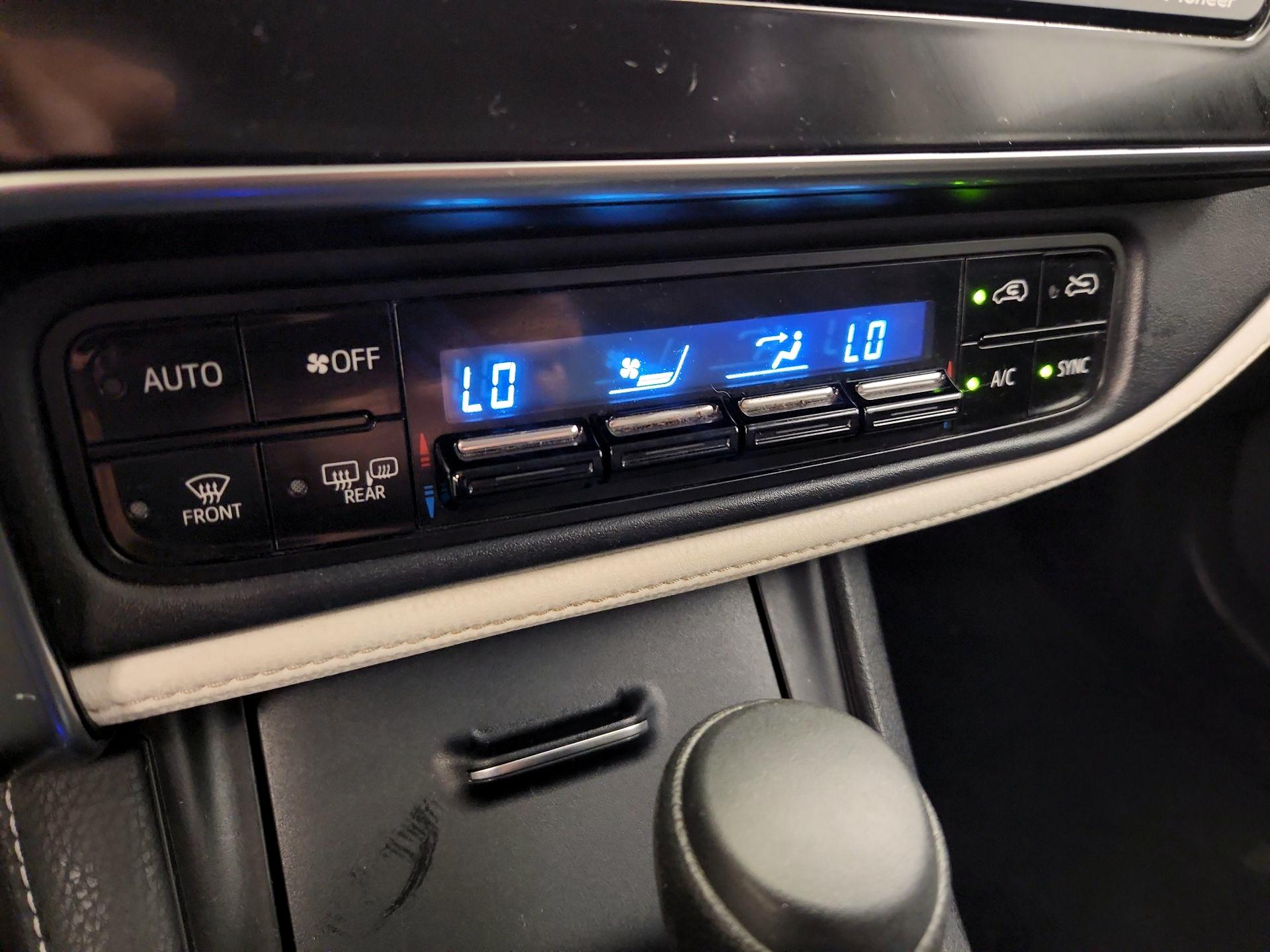 Thumbnail: 2016 Scion iM - 16