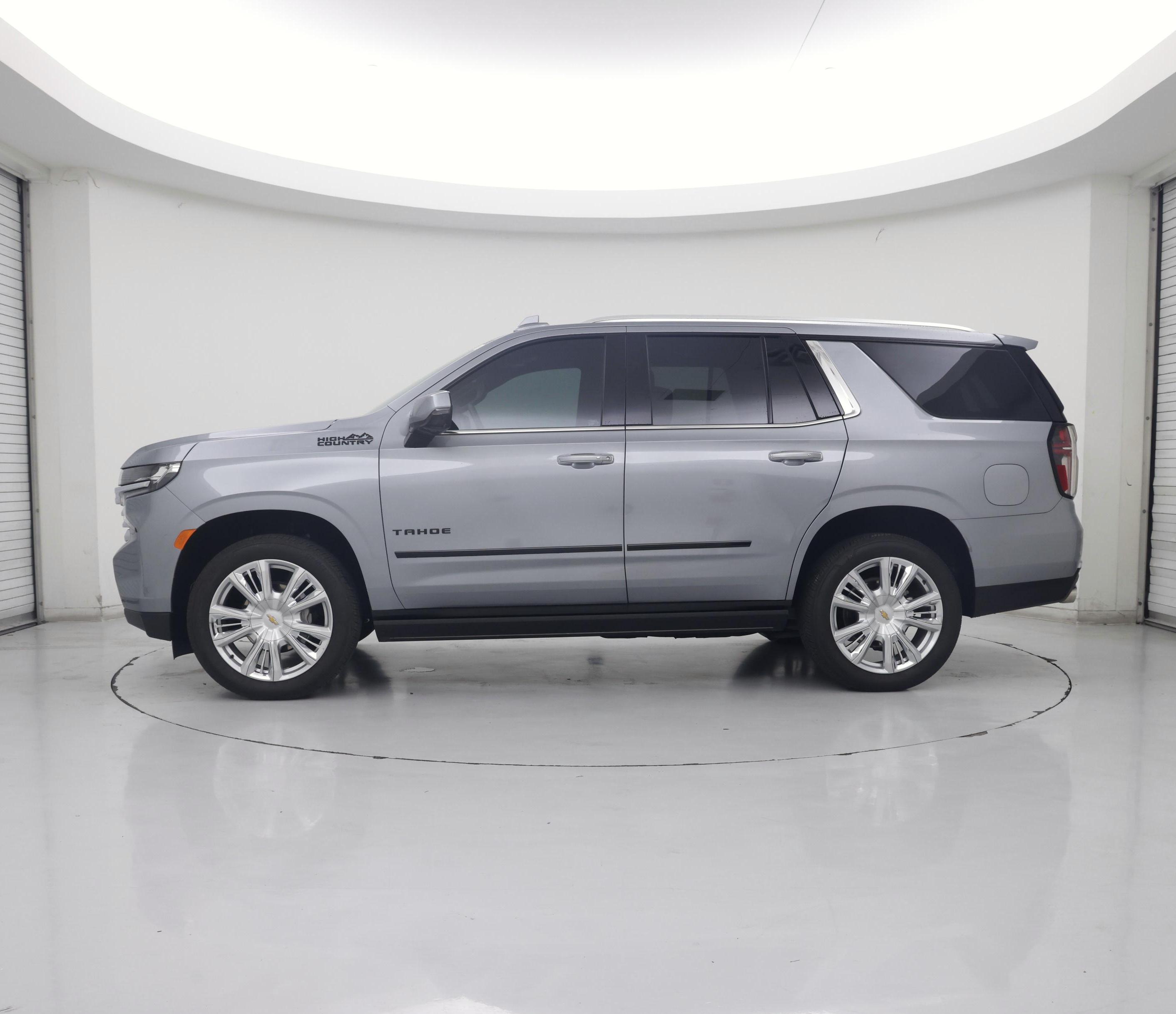 Thumbnail: 2023 Chevrolet Tahoe - 3