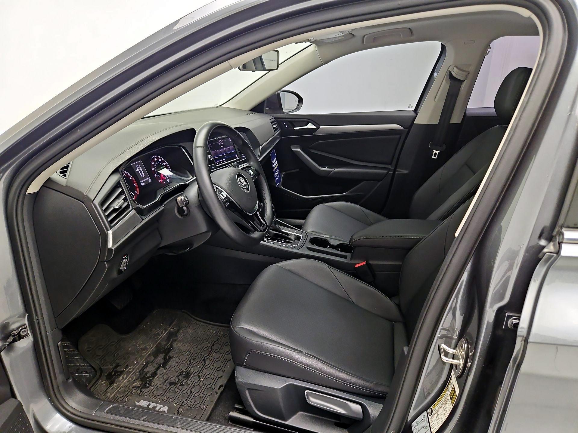 Thumbnail: 2019 Volkswagen Jetta - 11