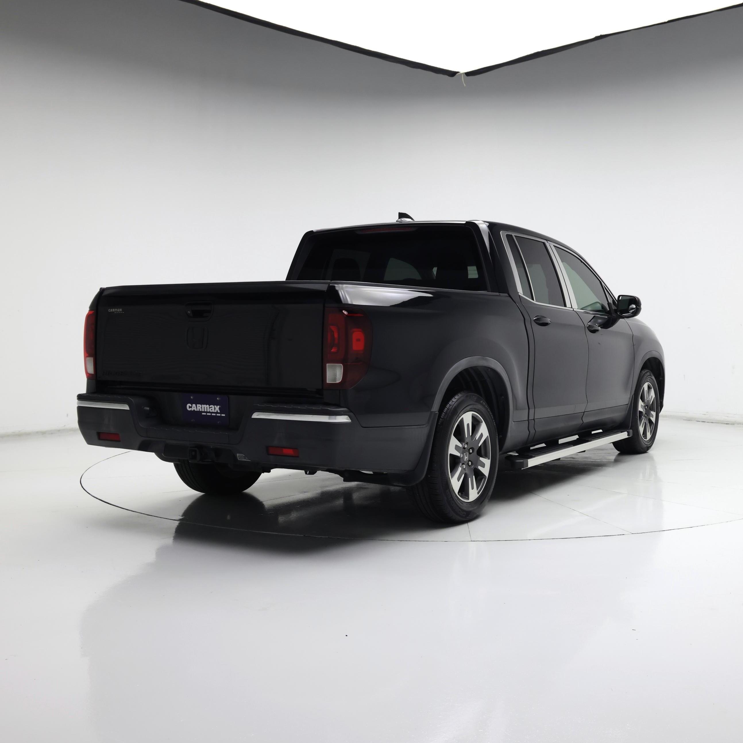 Thumbnail: 2017 Honda Ridgeline - 8