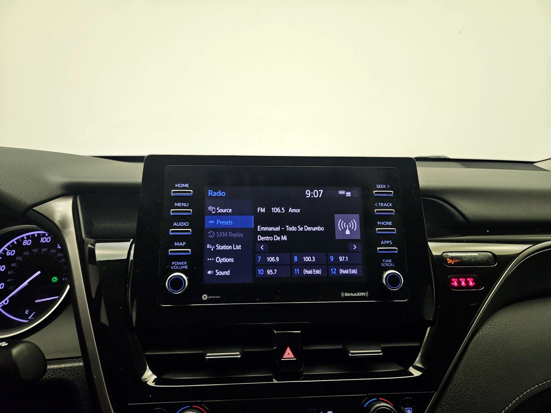 Thumbnail: 2018 Toyota Camry - 14