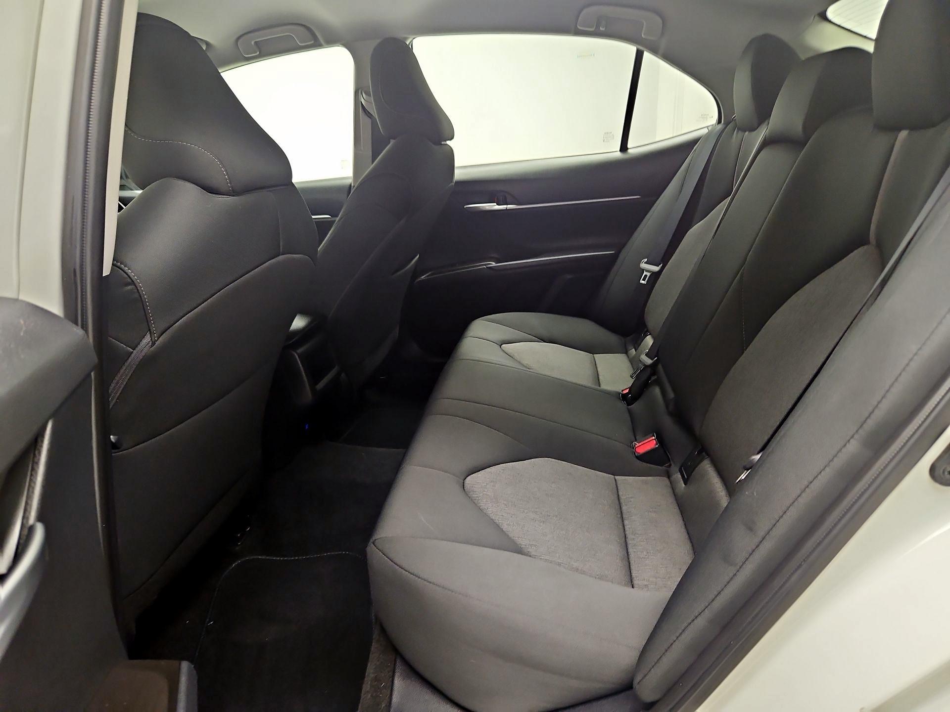 Thumbnail: 2018 Toyota Camry - 17