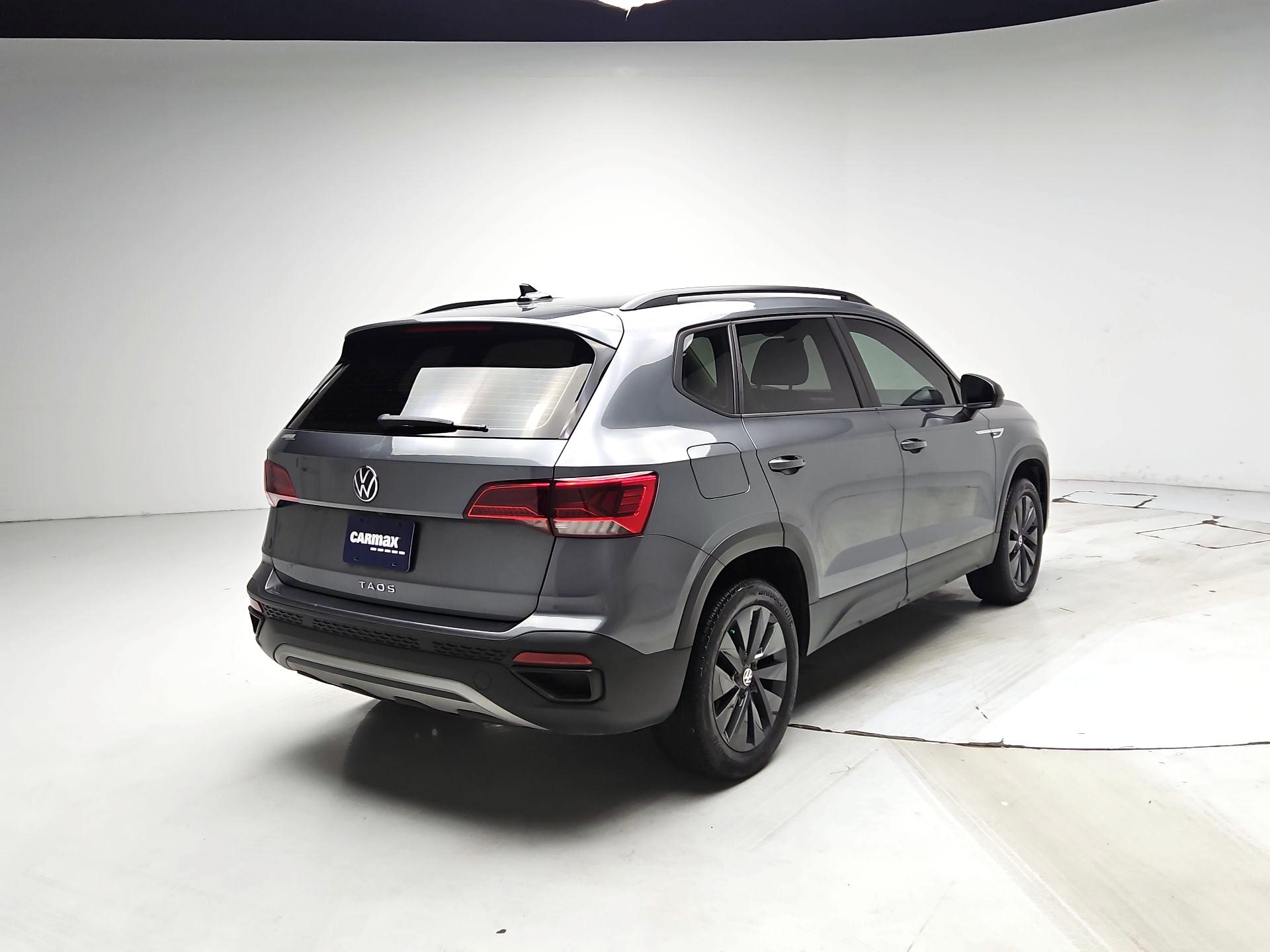 Thumbnail: 2023 Volkswagen Taos - 5