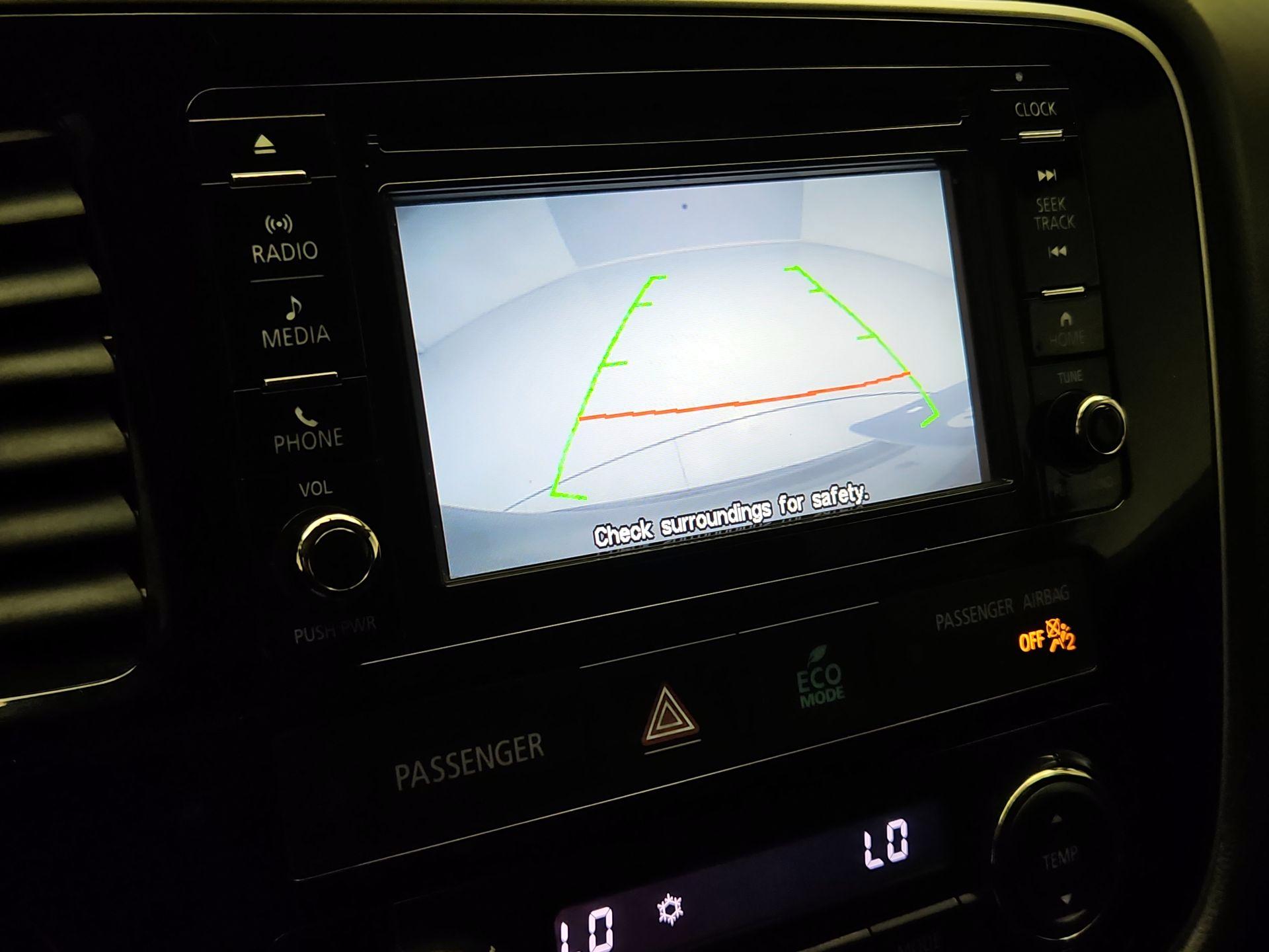 Thumbnail: 2016 Mitsubishi Outlander - 14