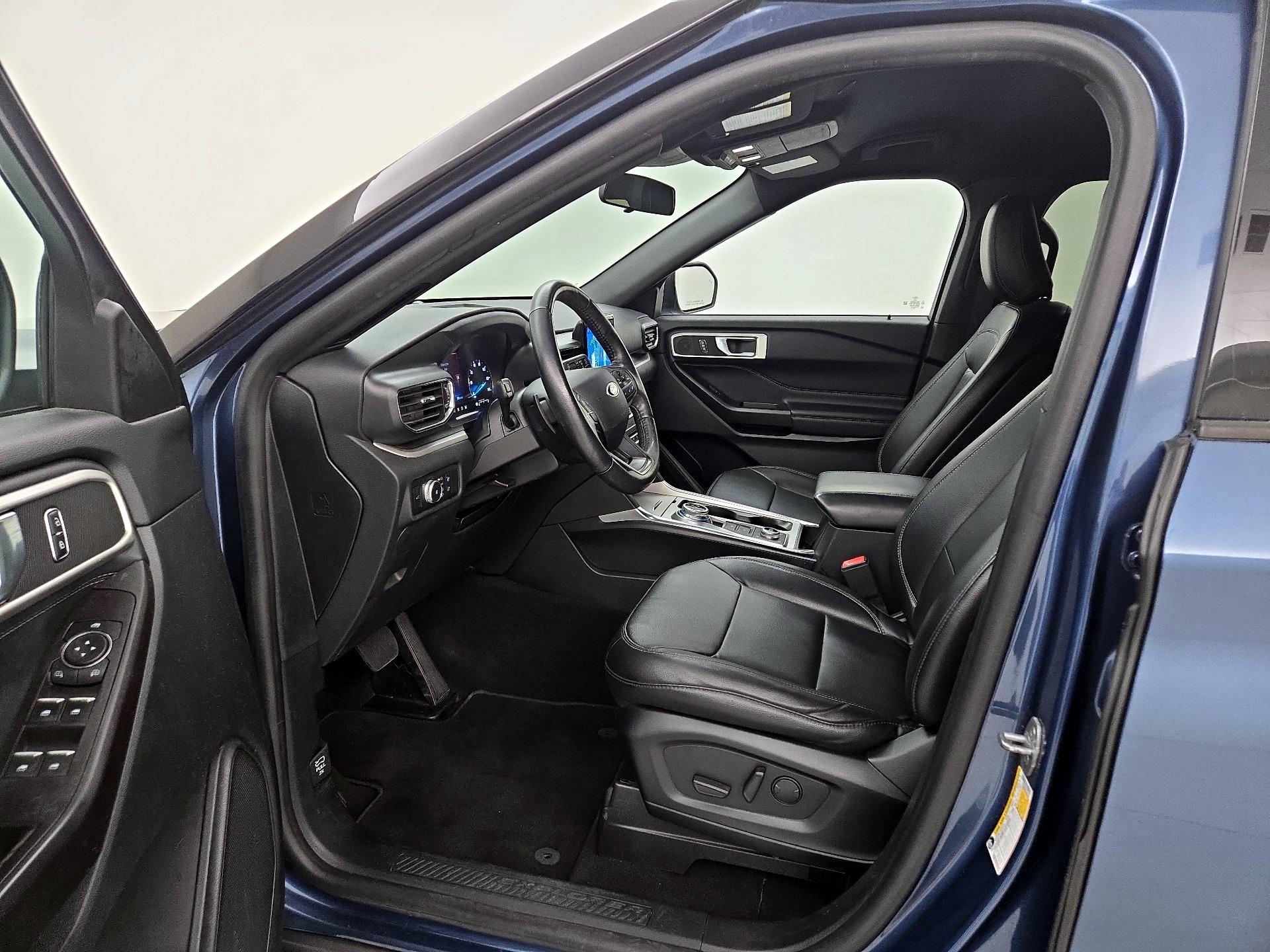 Thumbnail: 2020 Ford Explorer - 11