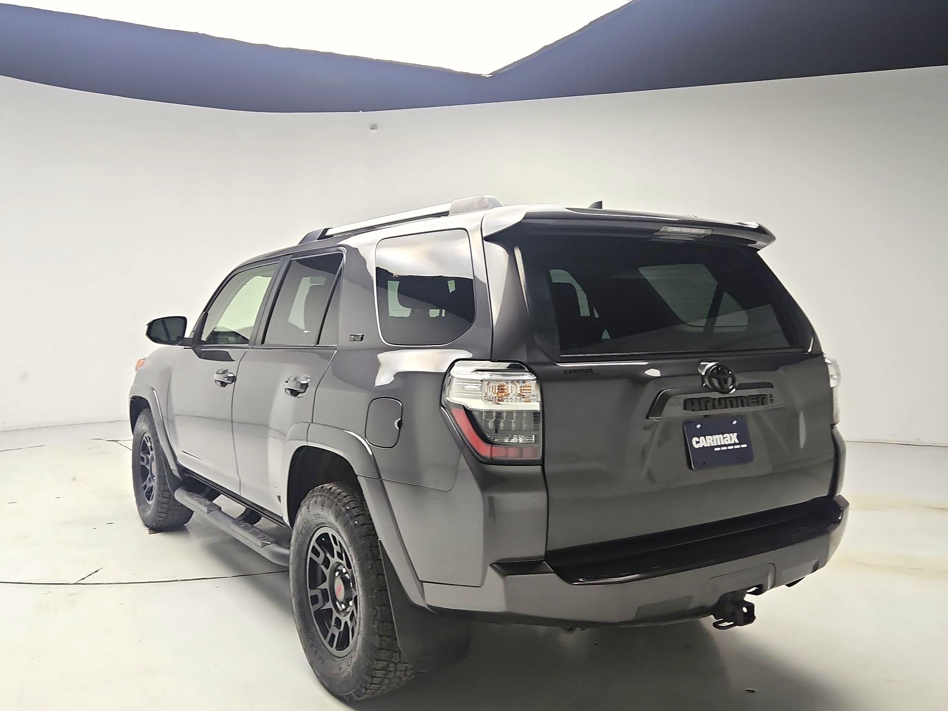 Thumbnail: 2022 Toyota 4Runner - 7