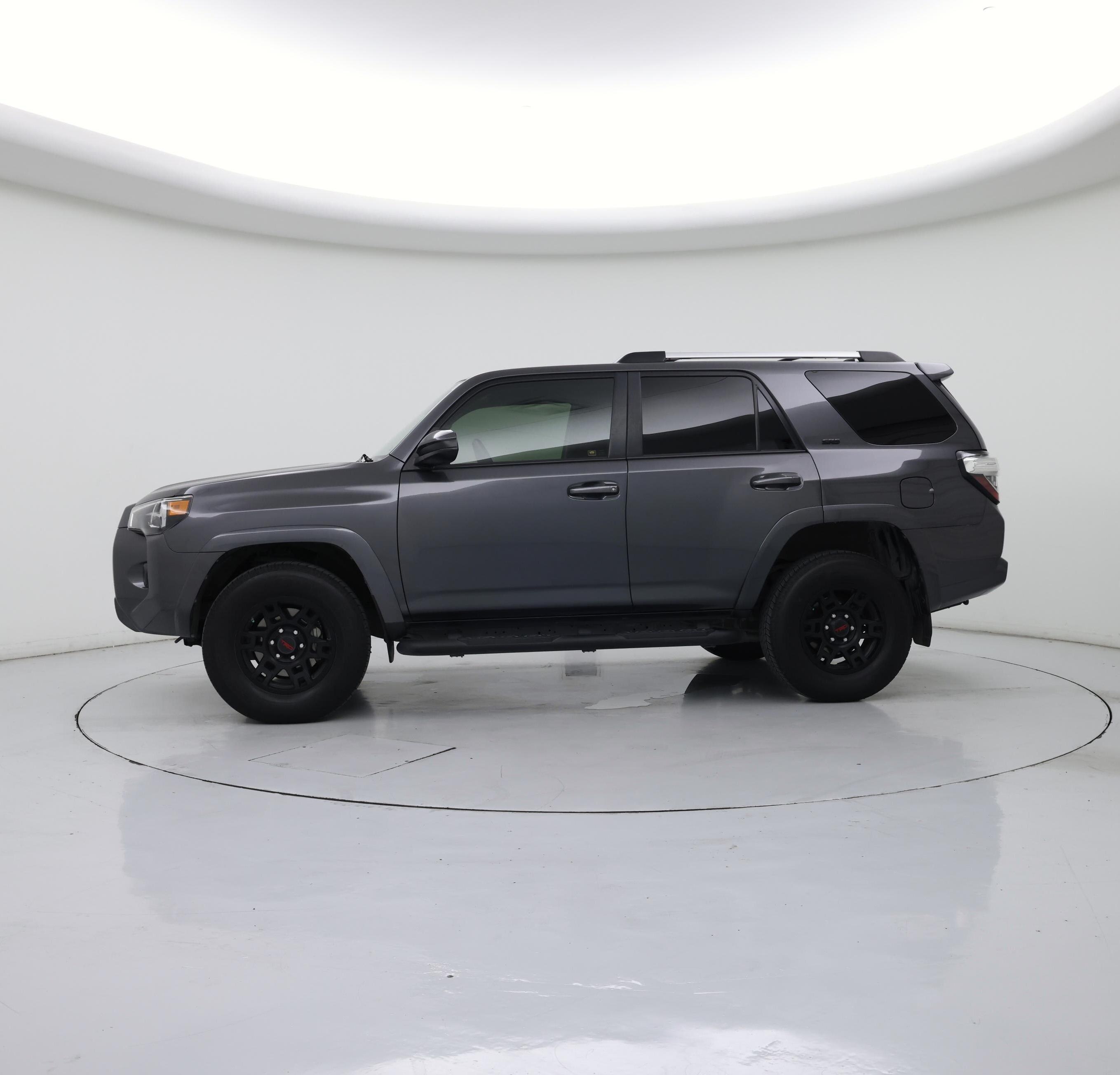 Thumbnail: 2021 Toyota 4Runner - 3