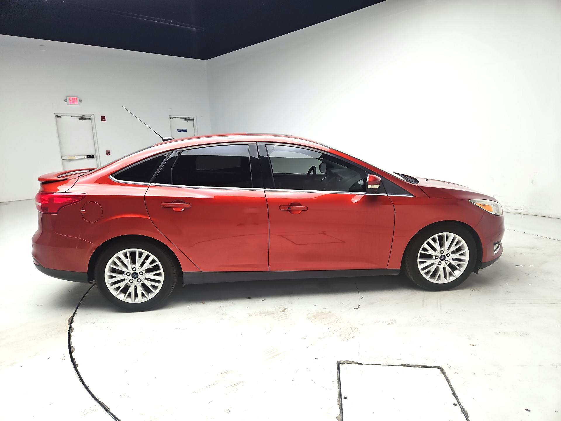 Thumbnail: 2018 Ford Focus - 4