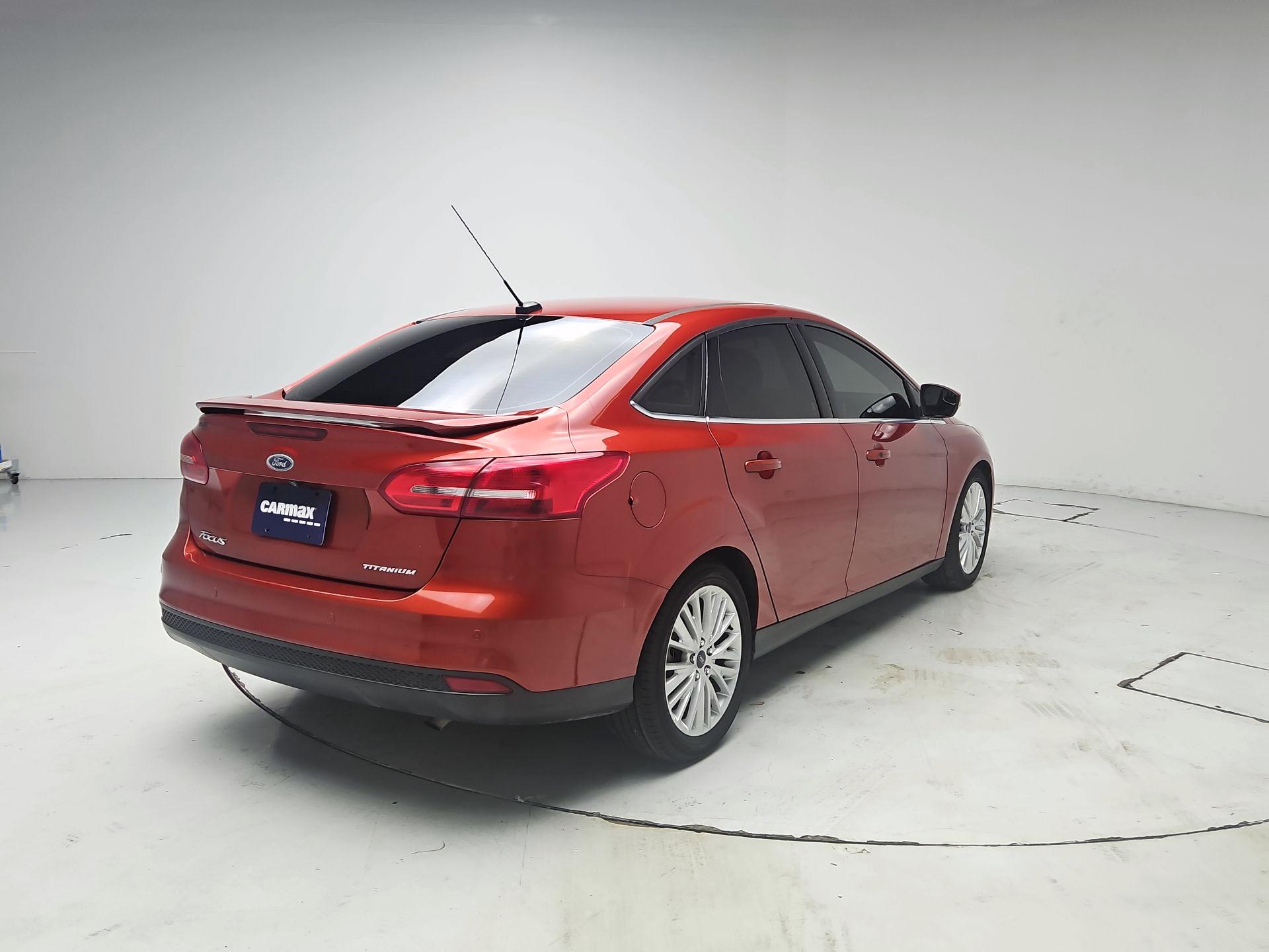 Thumbnail: 2018 Ford Focus - 5