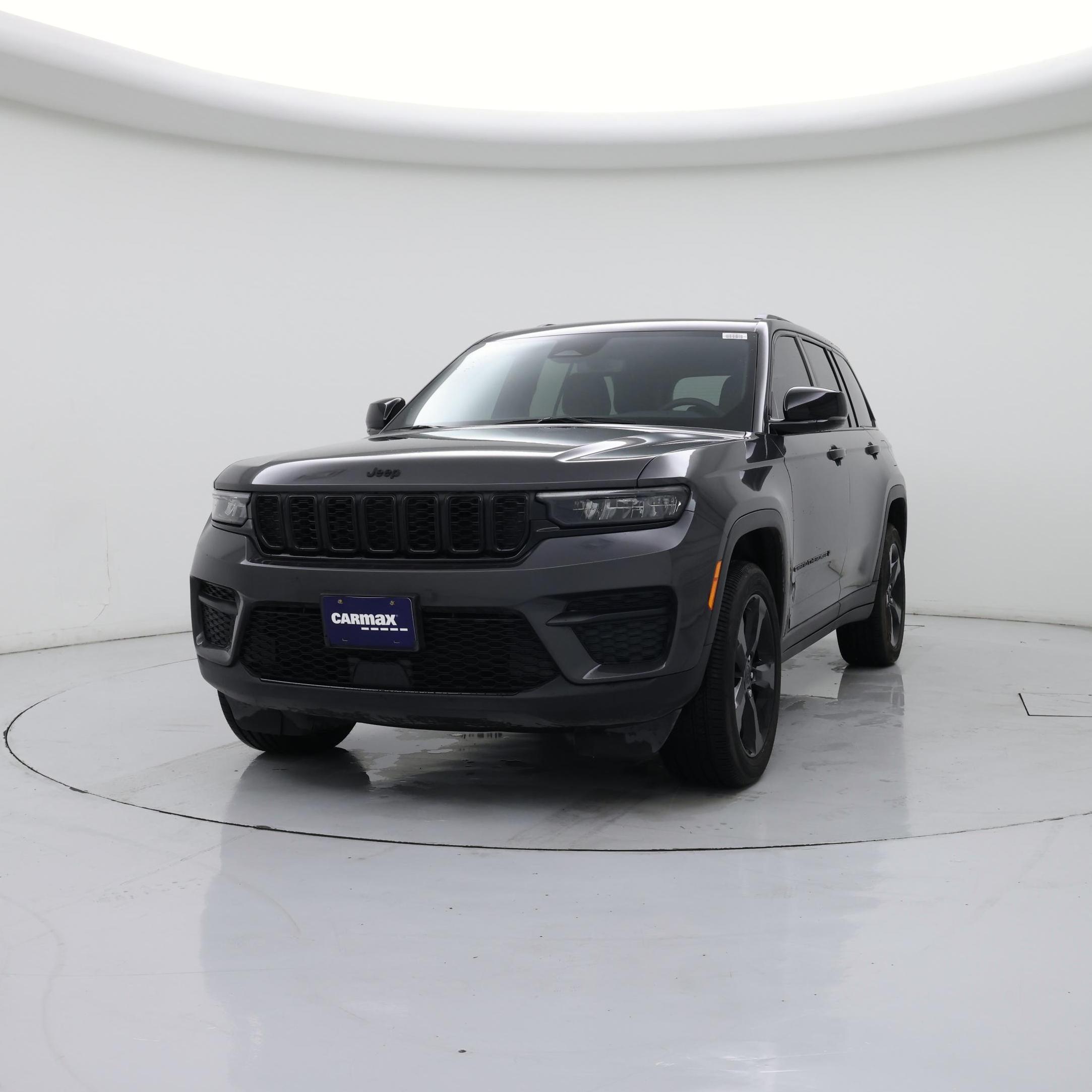 Thumbnail: 2023 Jeep Grand Cherokee - 4