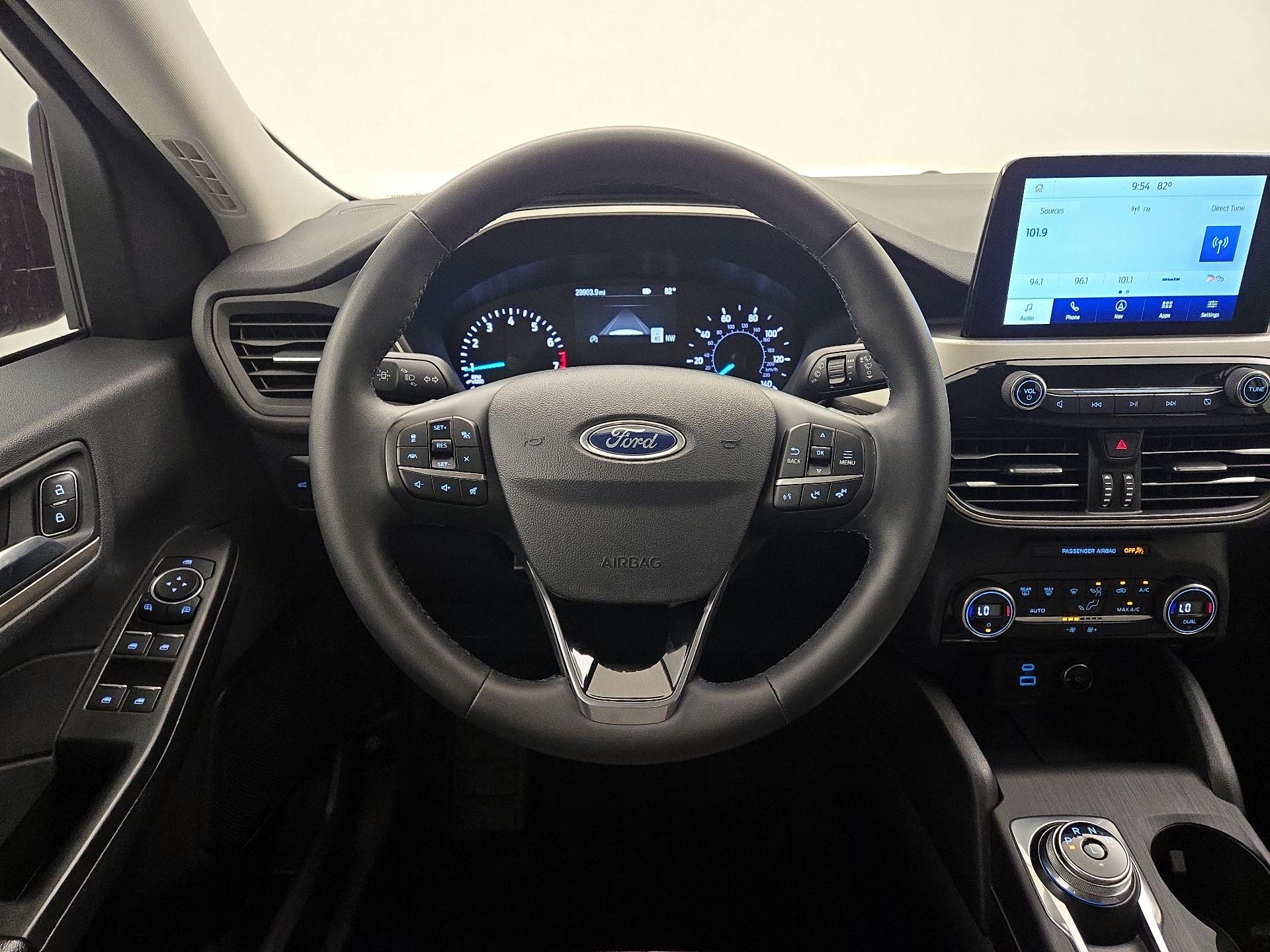Thumbnail: 2021 Ford Escape - 10