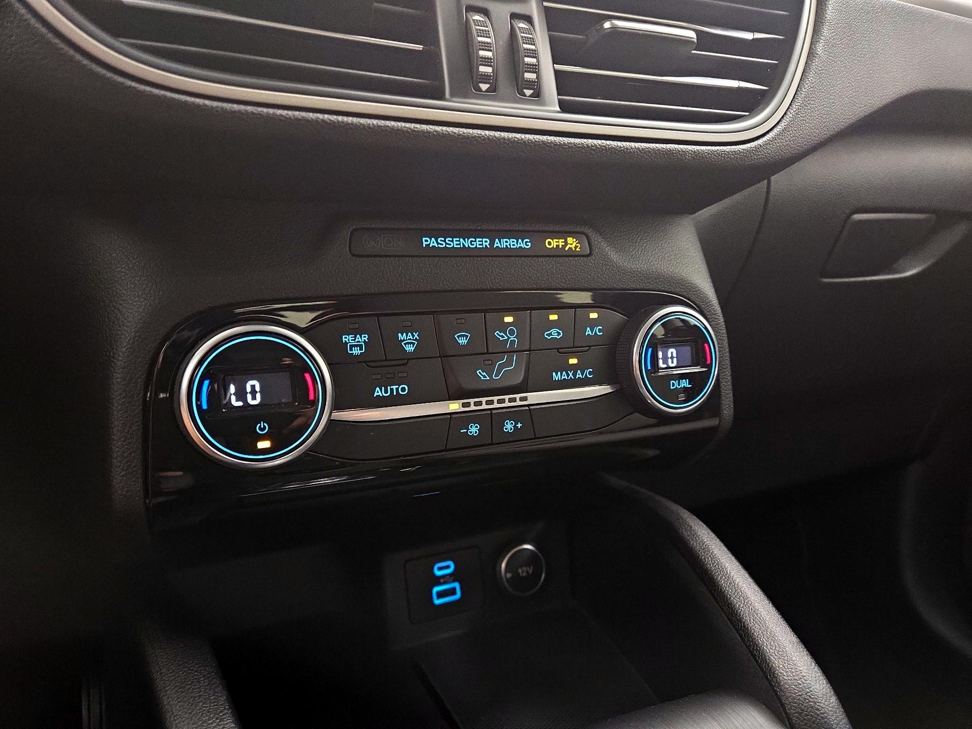 Thumbnail: 2021 Ford Escape - 17