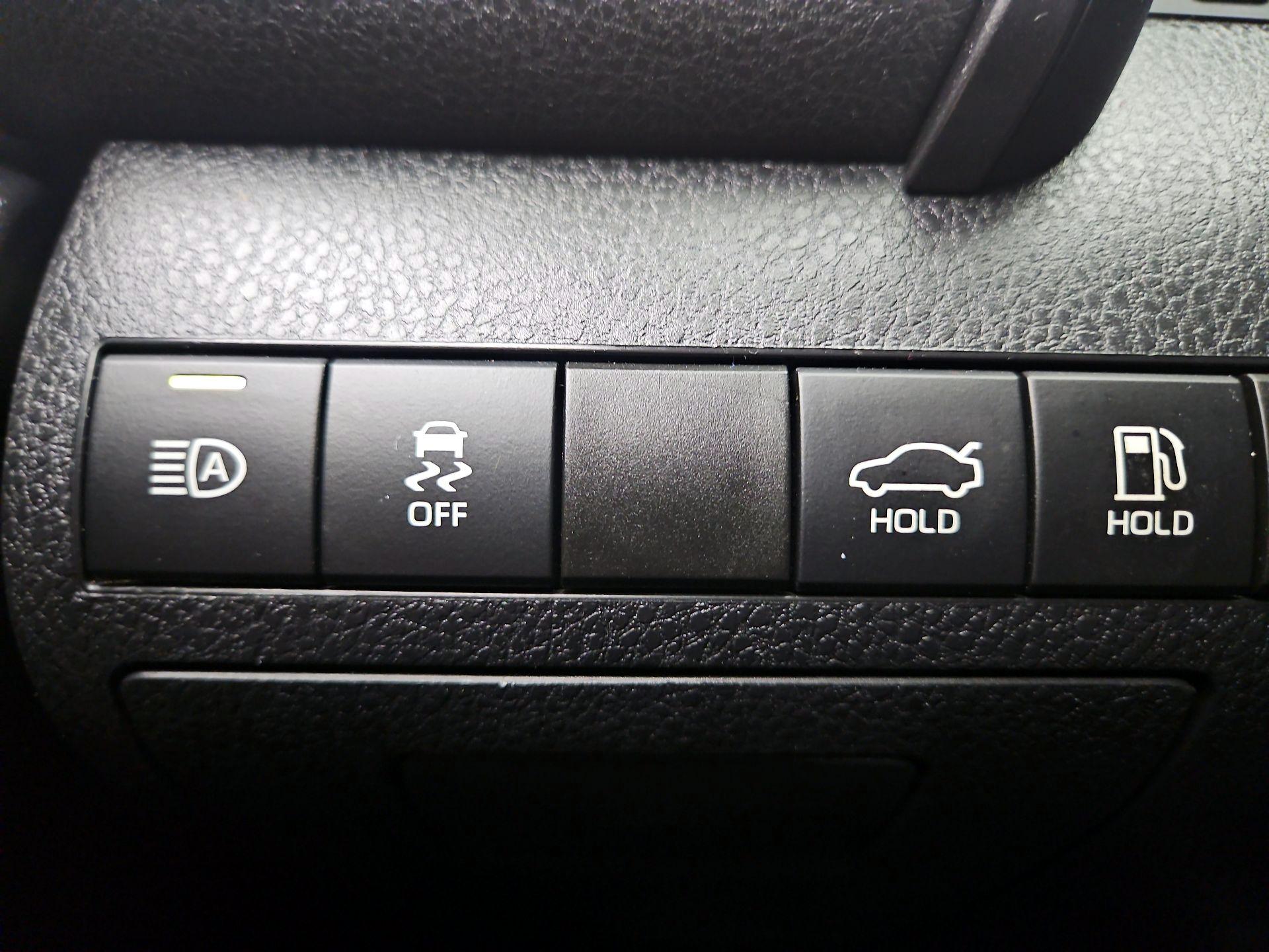 Thumbnail: 2023 Toyota Camry - 11