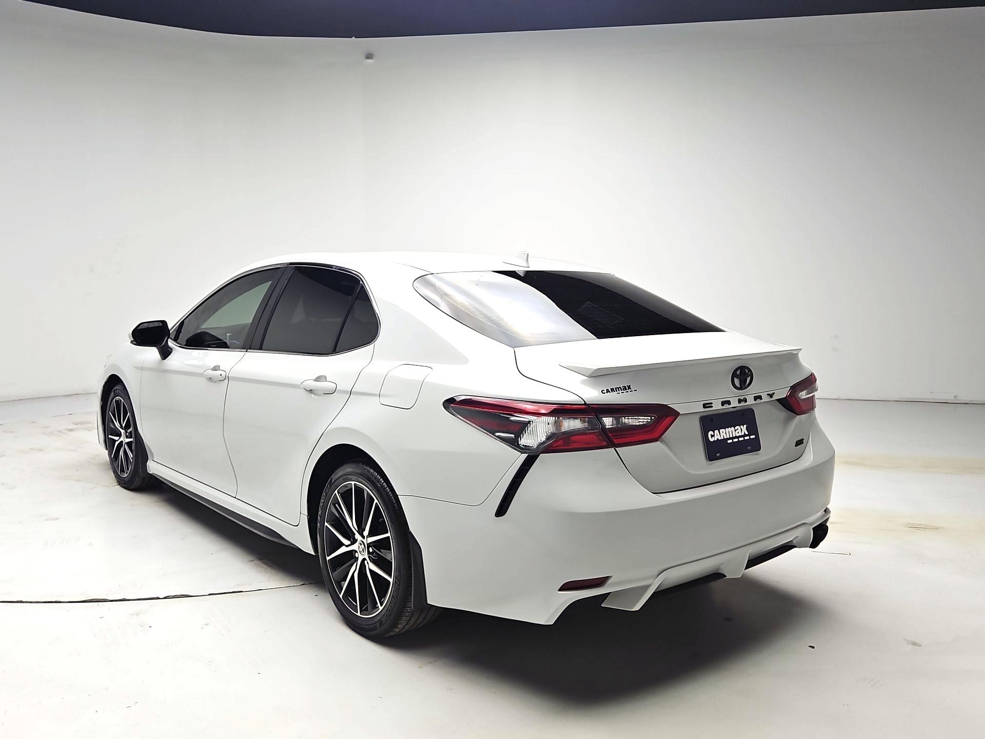 Thumbnail: 2023 Toyota Camry - 7