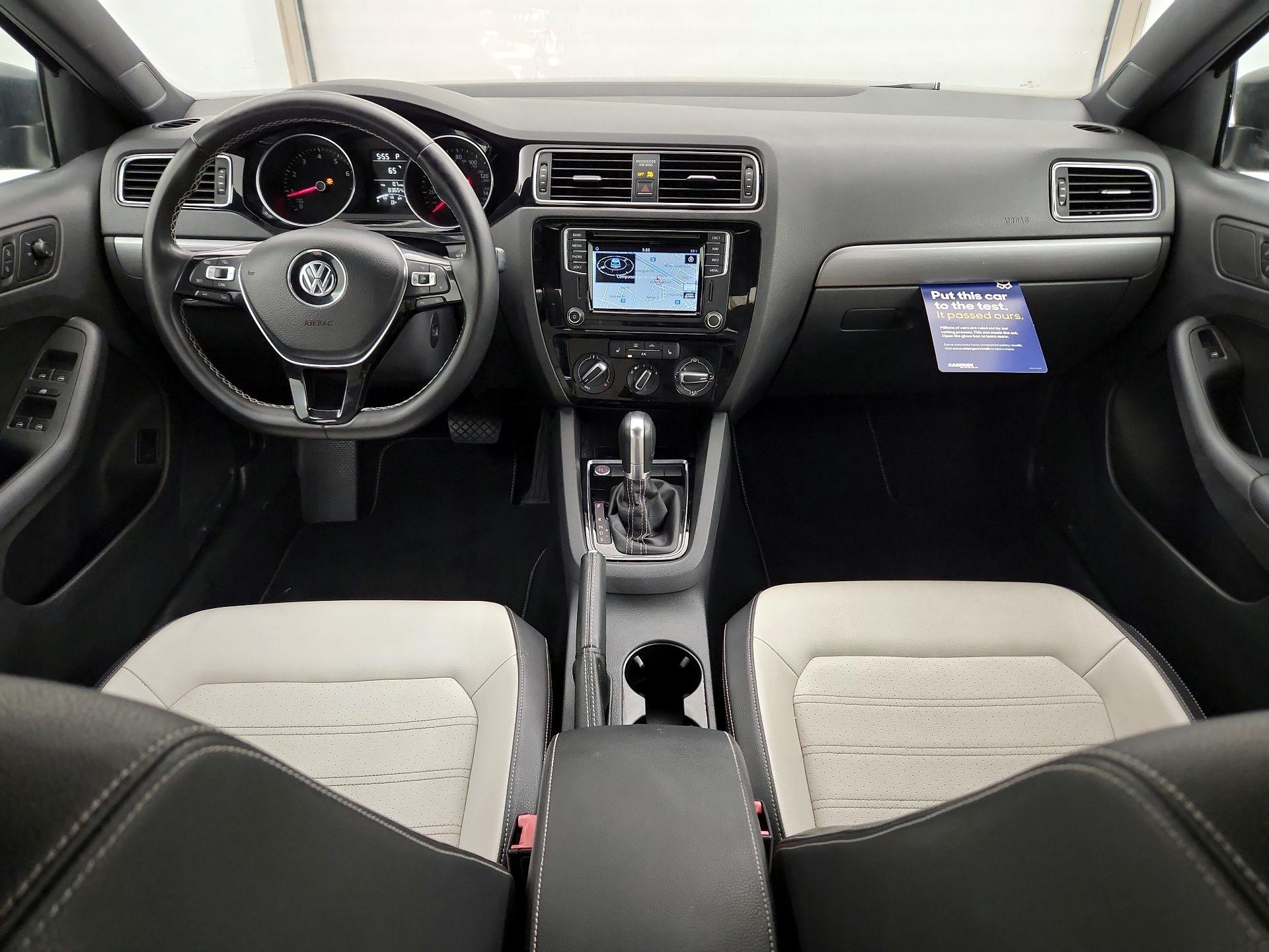 Thumbnail: 2016 Volkswagen Jetta - 9