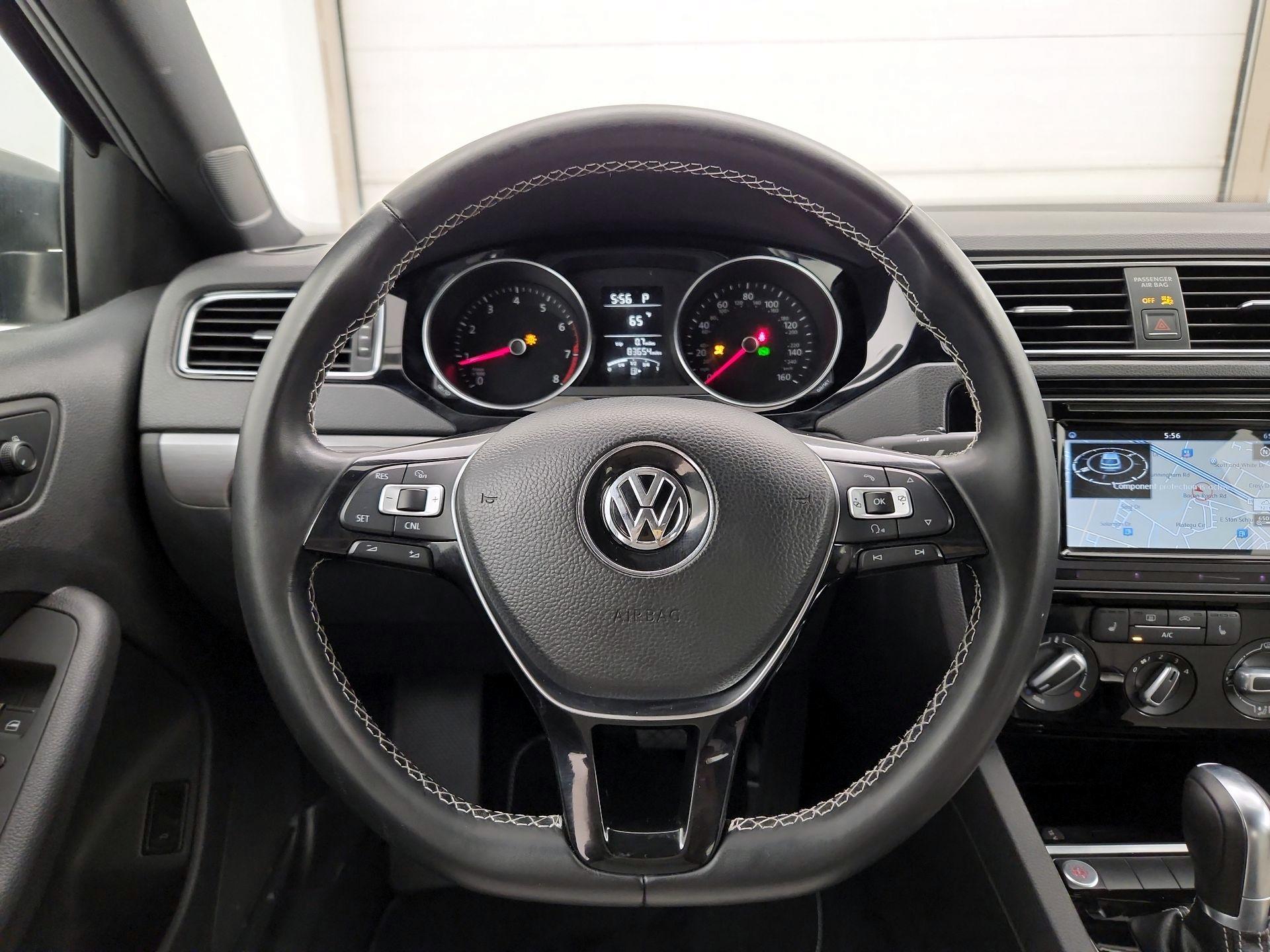 Thumbnail: 2016 Volkswagen Jetta - 10
