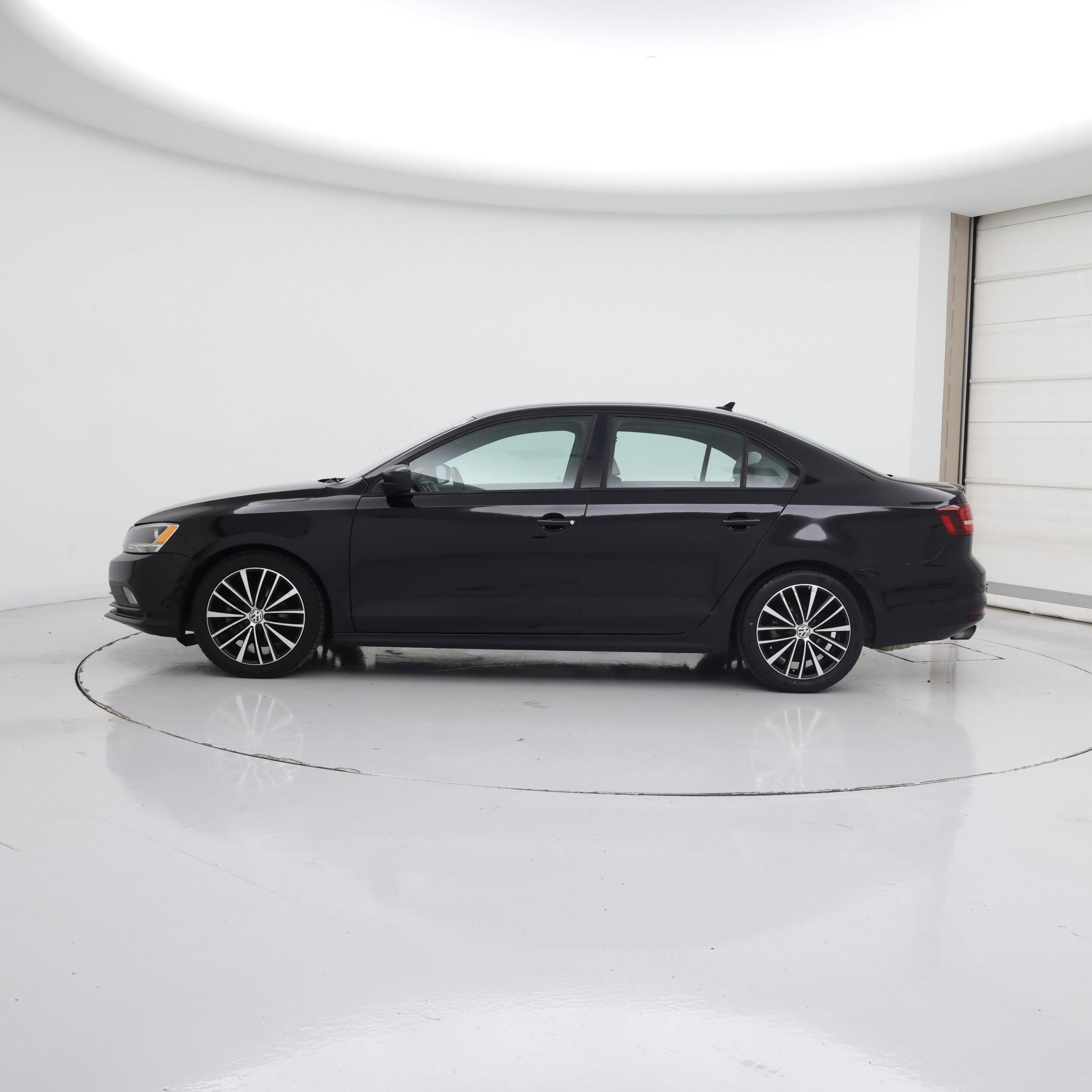 Thumbnail: 2016 Volkswagen Jetta - 3