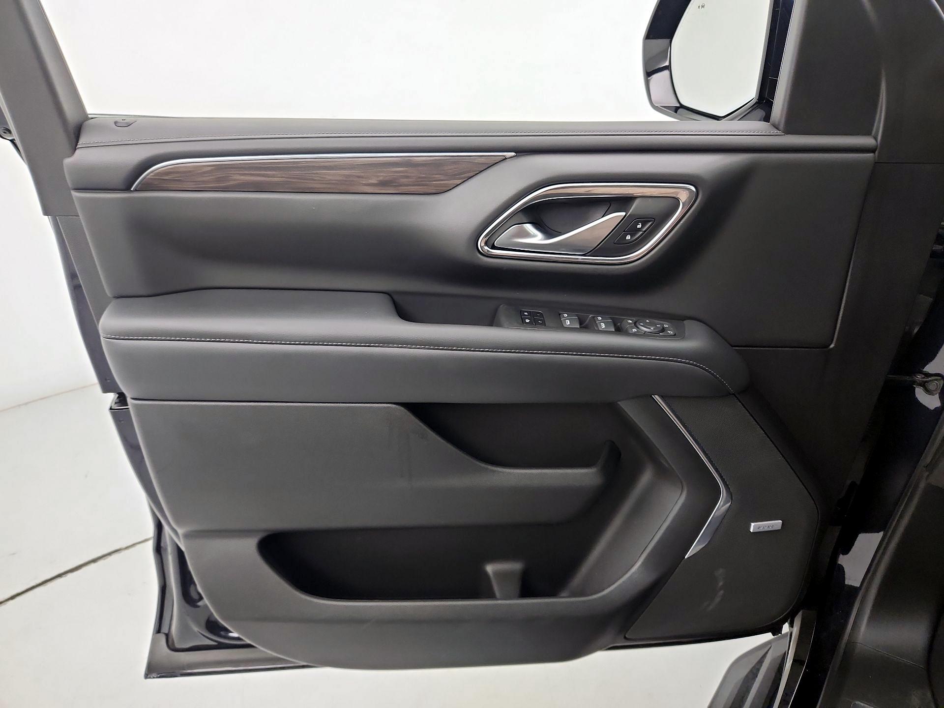 Thumbnail: 2022 Chevrolet Tahoe - 12