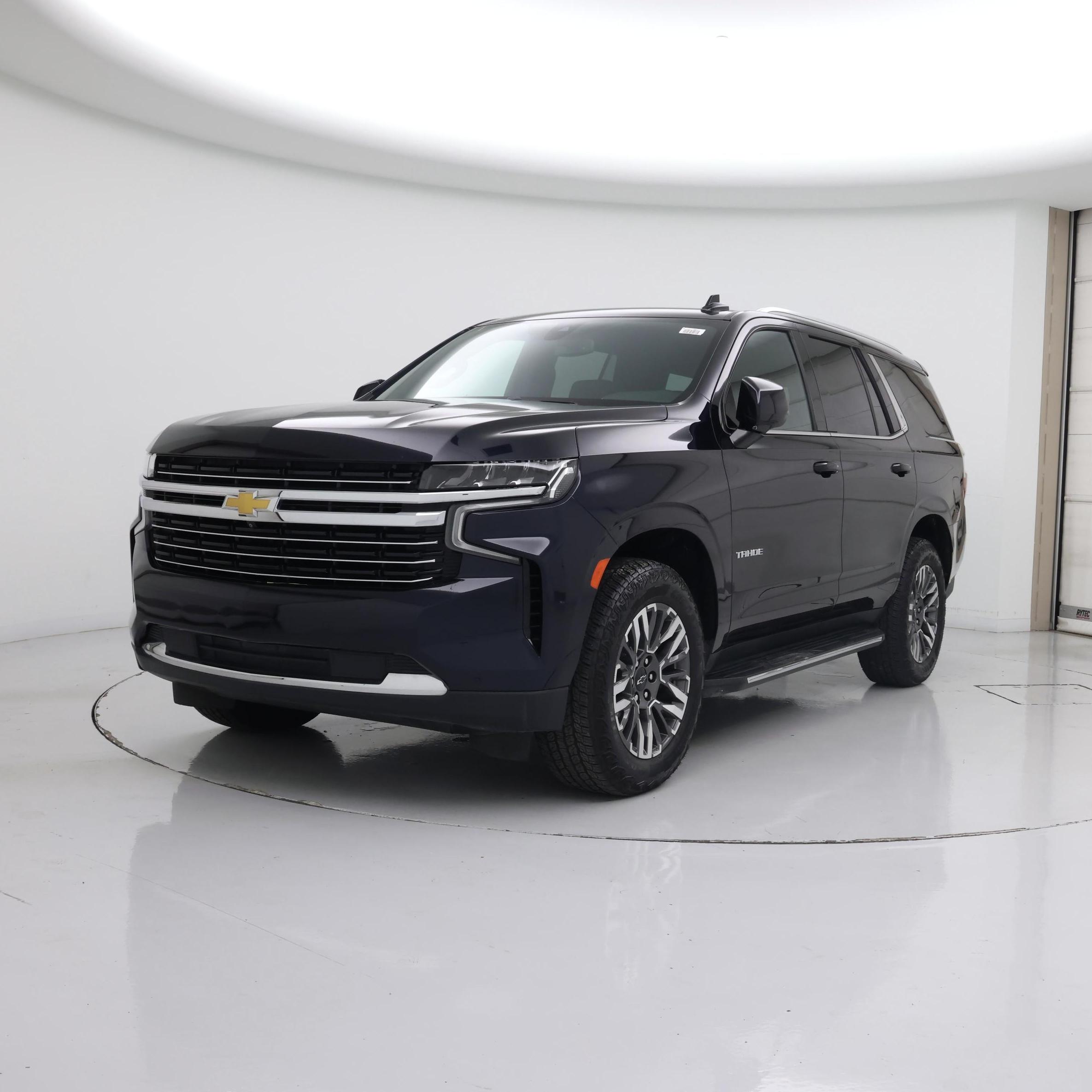 Thumbnail: 2022 Chevrolet Tahoe - 4