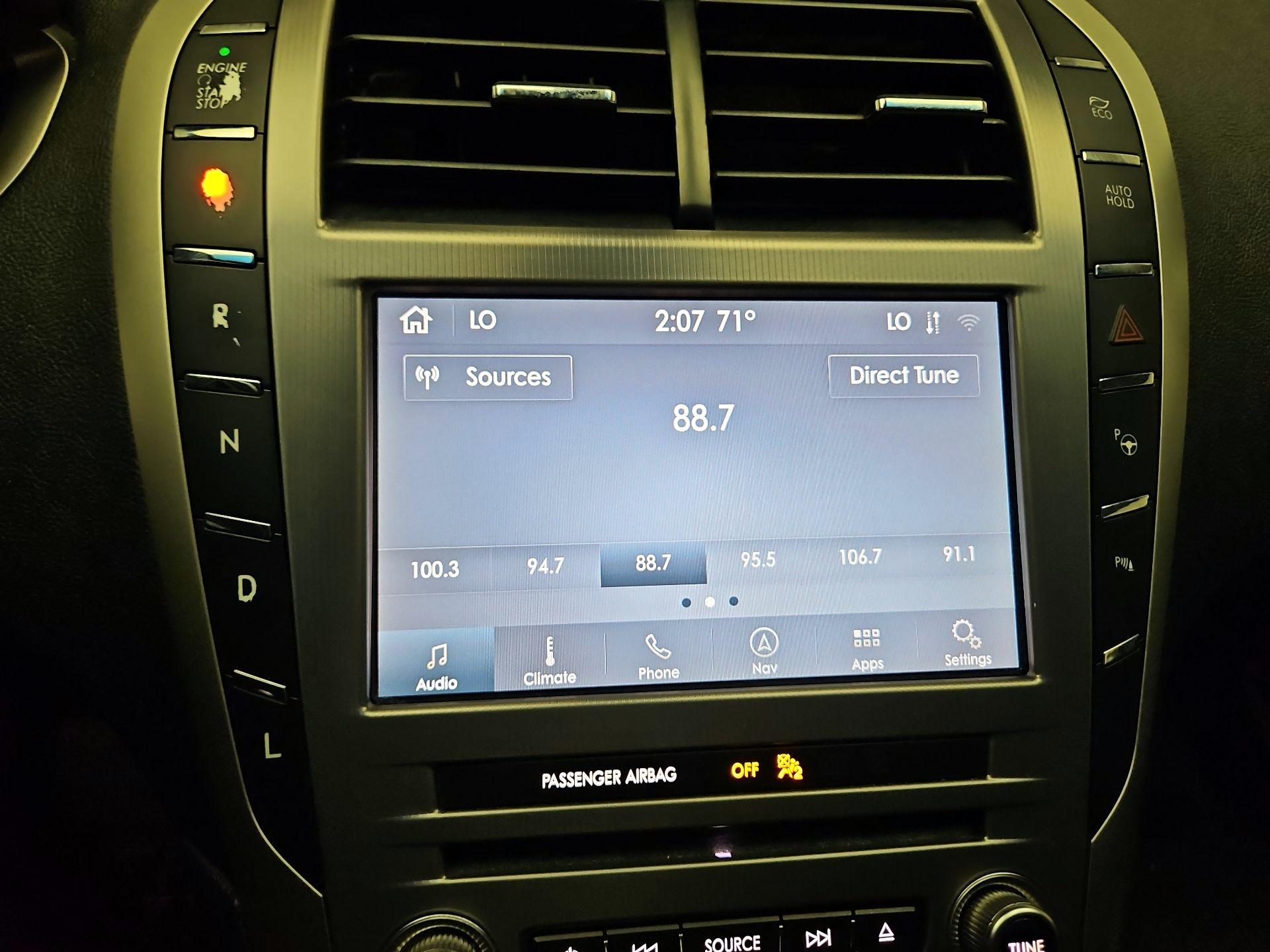 Thumbnail: 2020 Lincoln MKZ - 16