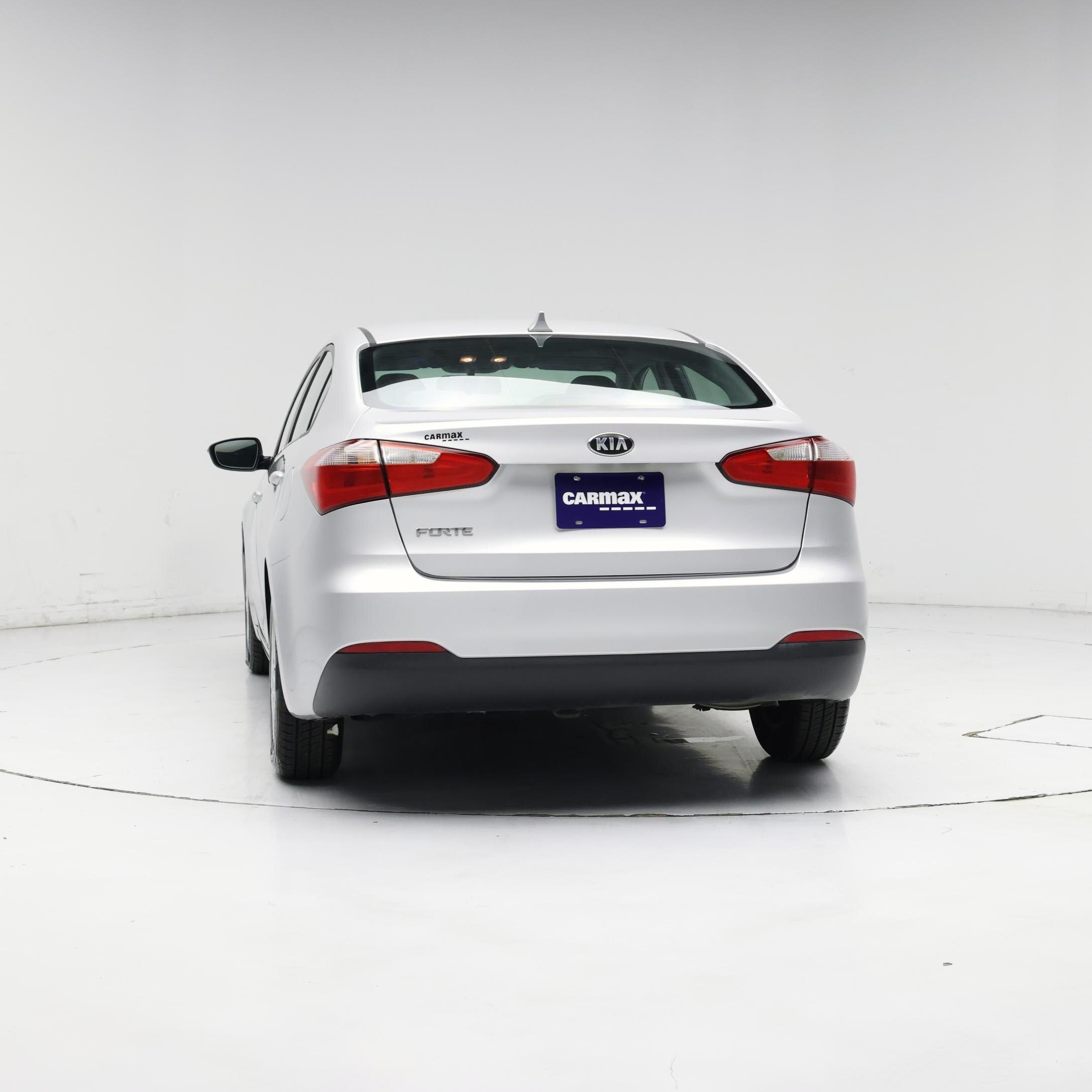 Thumbnail: 2015 Kia Forte - 6