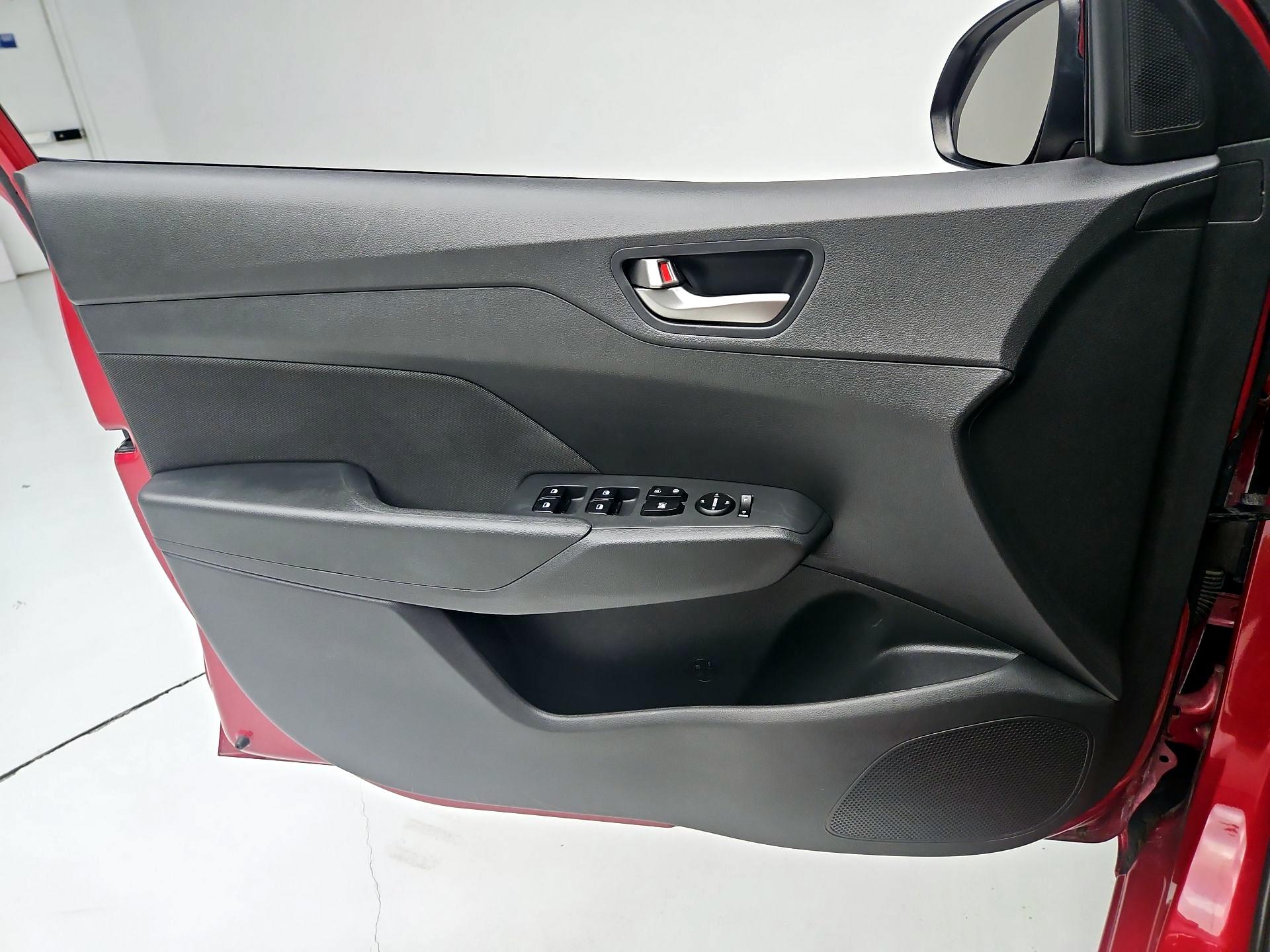 Thumbnail: 2022 Hyundai Accent - 12