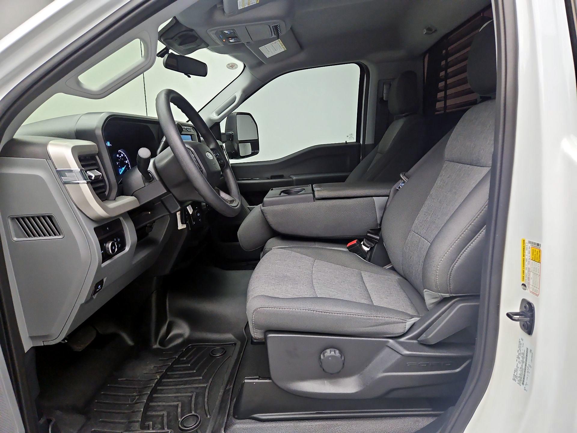 Thumbnail: 2024 Ford F-250 - 9