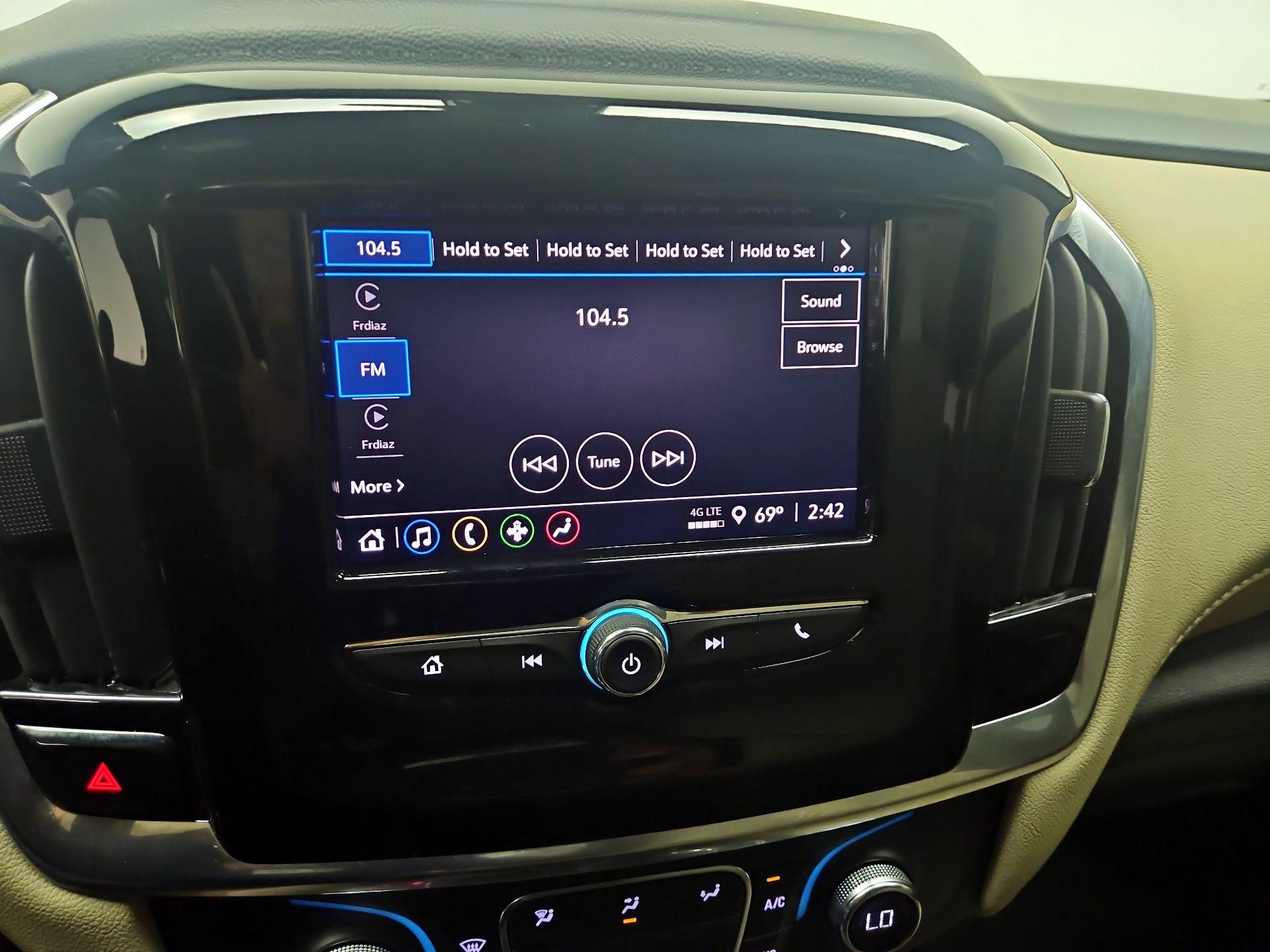 Thumbnail: 2023 Chevrolet Traverse - 13